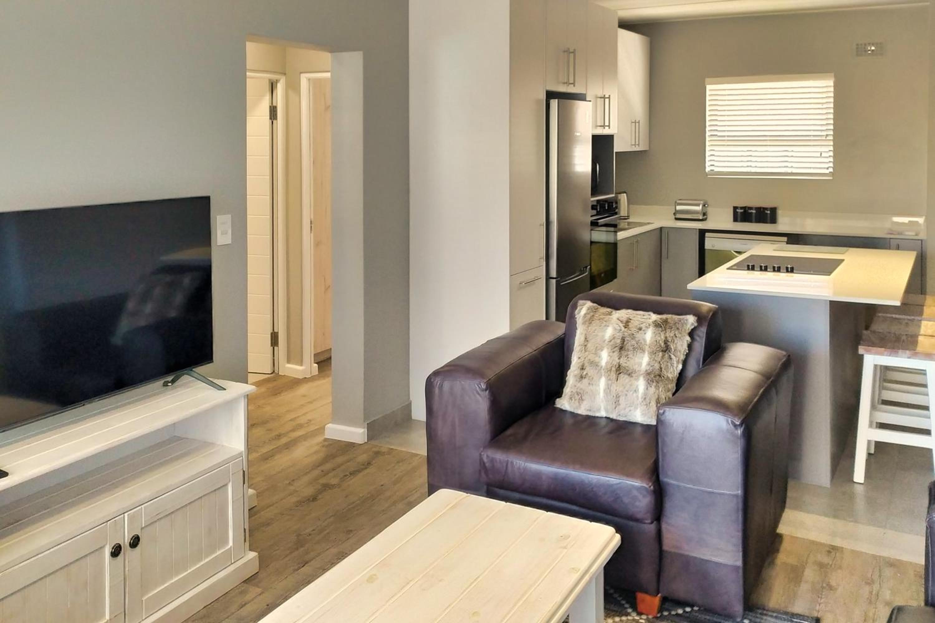 Nivica Lifestyle Living 19, Langebaan, 4-sleeper view 4