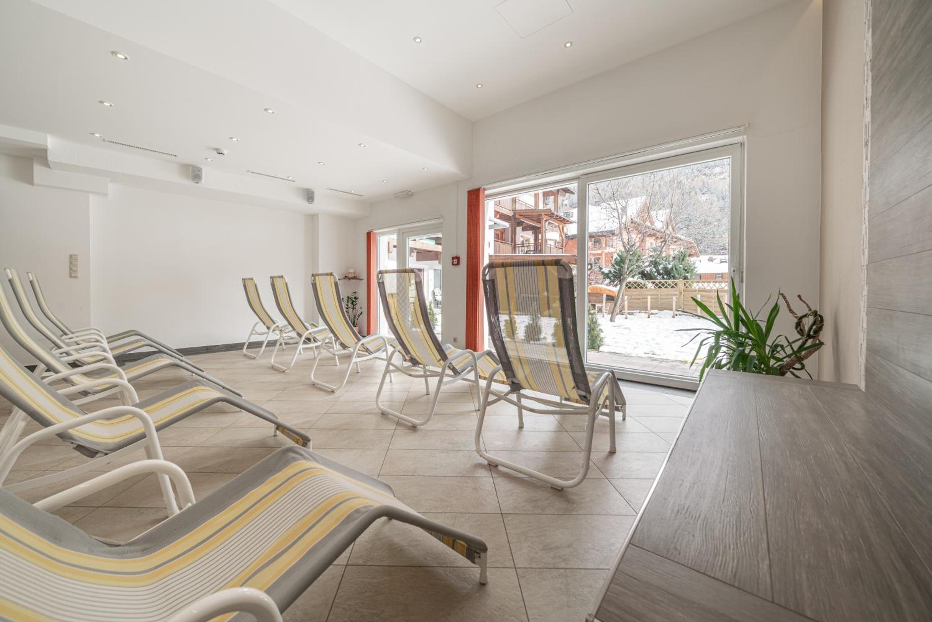 Appartementhaus im Winkel
