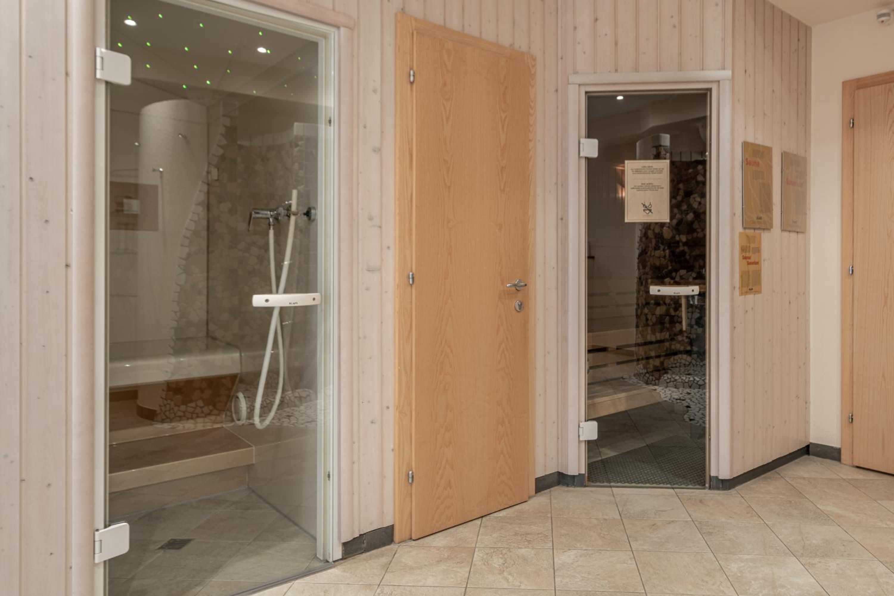 Appartementhaus im Winkel