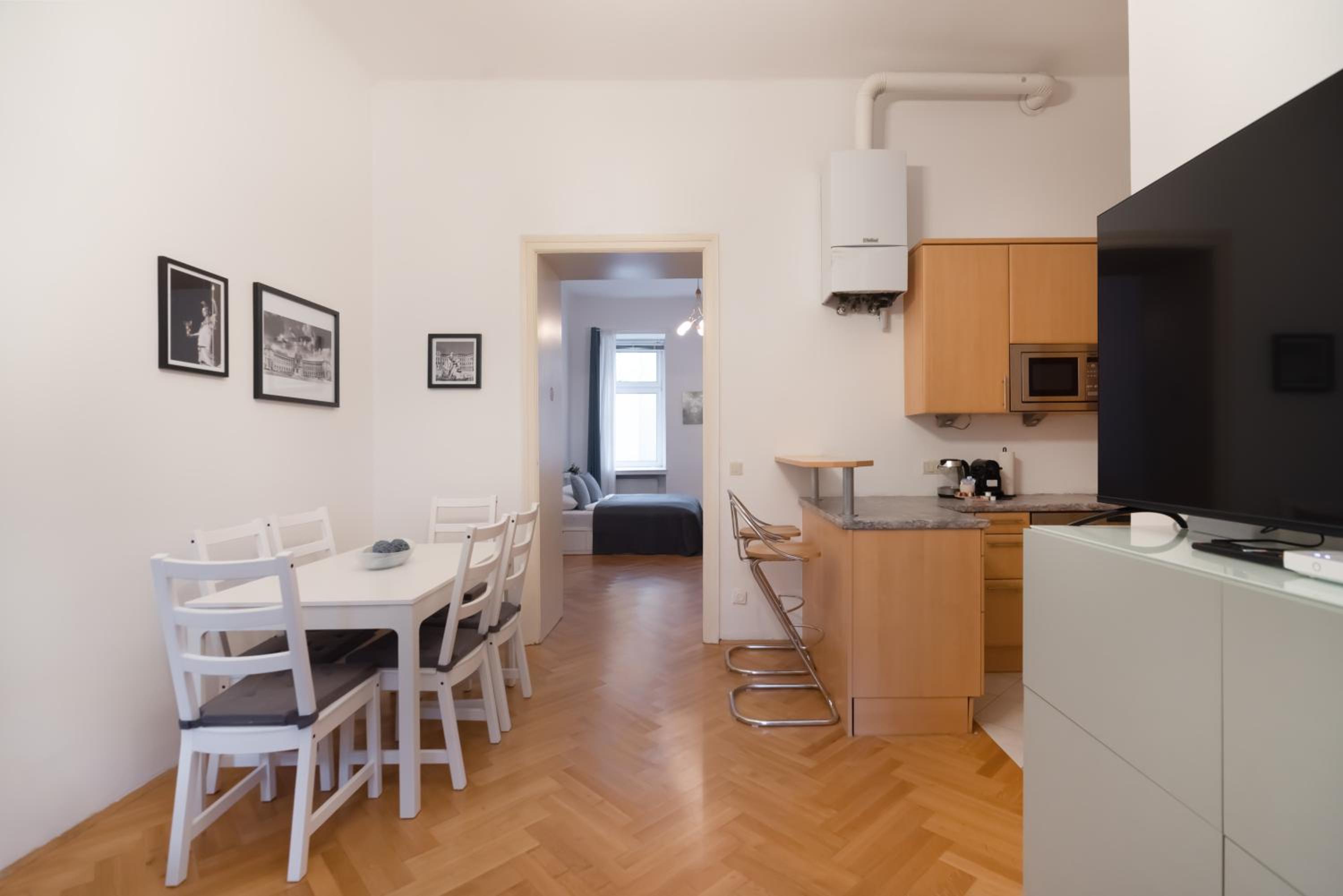 Zentrale Ruhelage im typischen Wiener Altbau