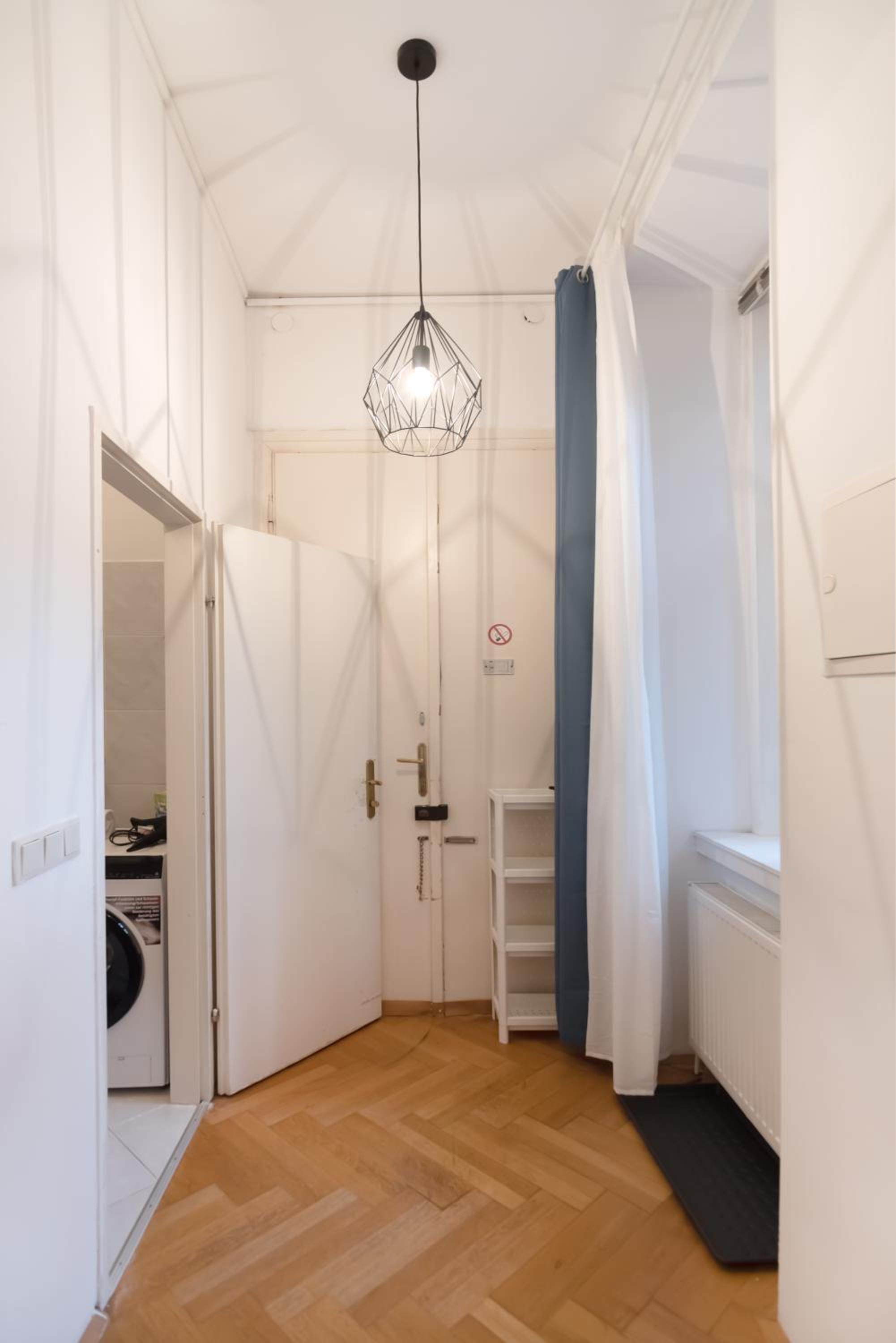 Zentrale Ruhelage im typischen Wiener Altbau