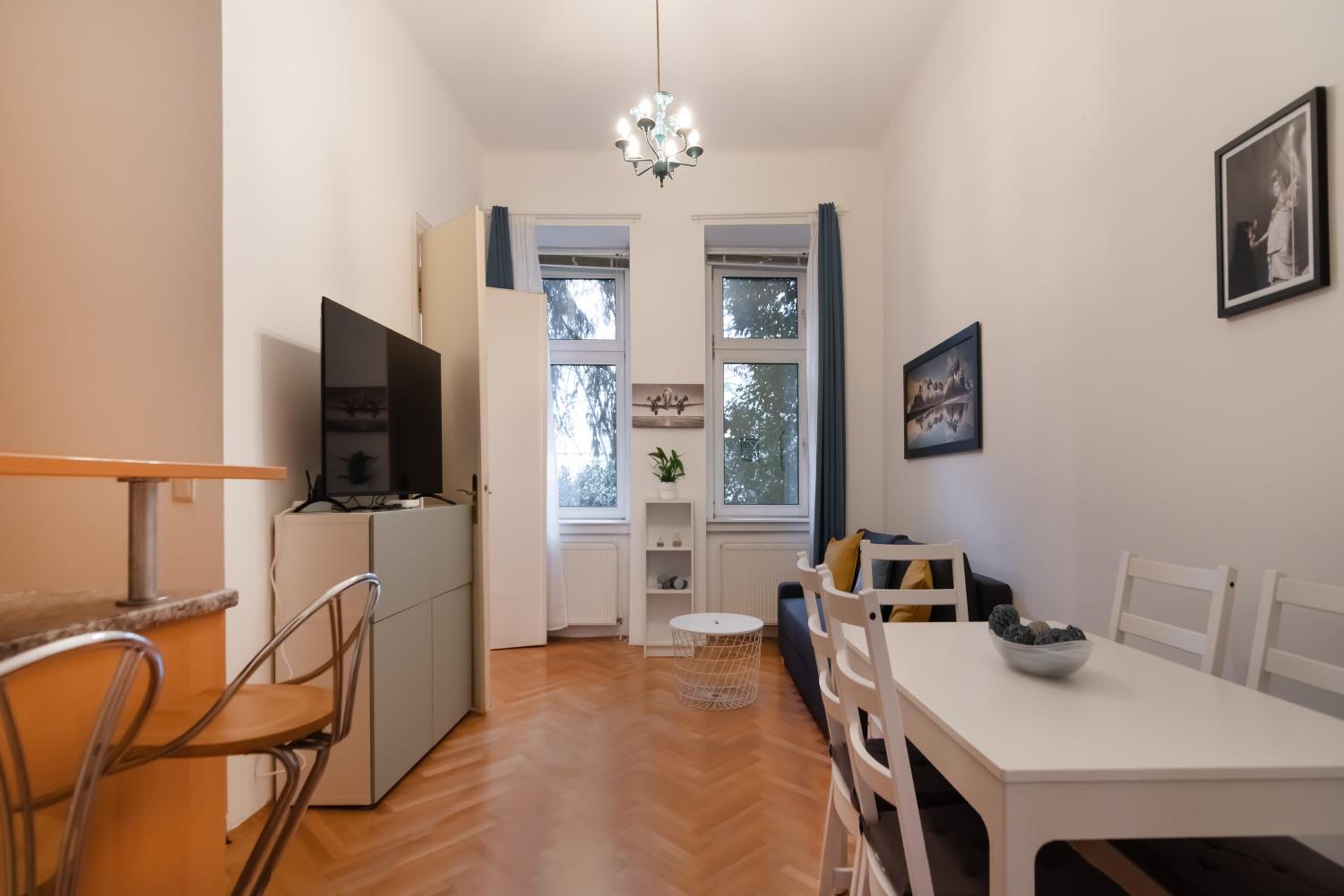 Zentrale Ruhelage im typischen Wiener Altbau