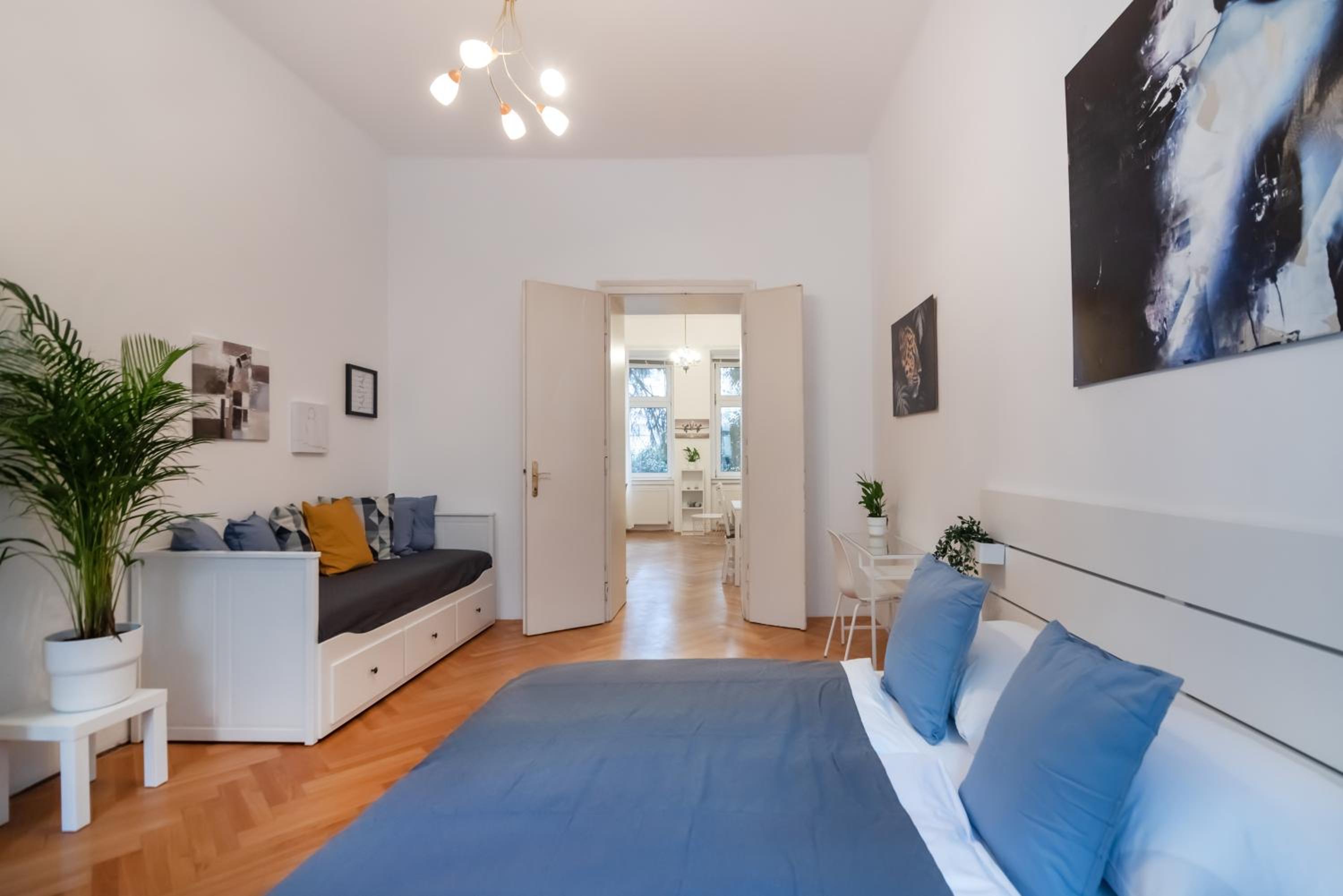Zentrale Ruhelage im typischen Wiener Altbau