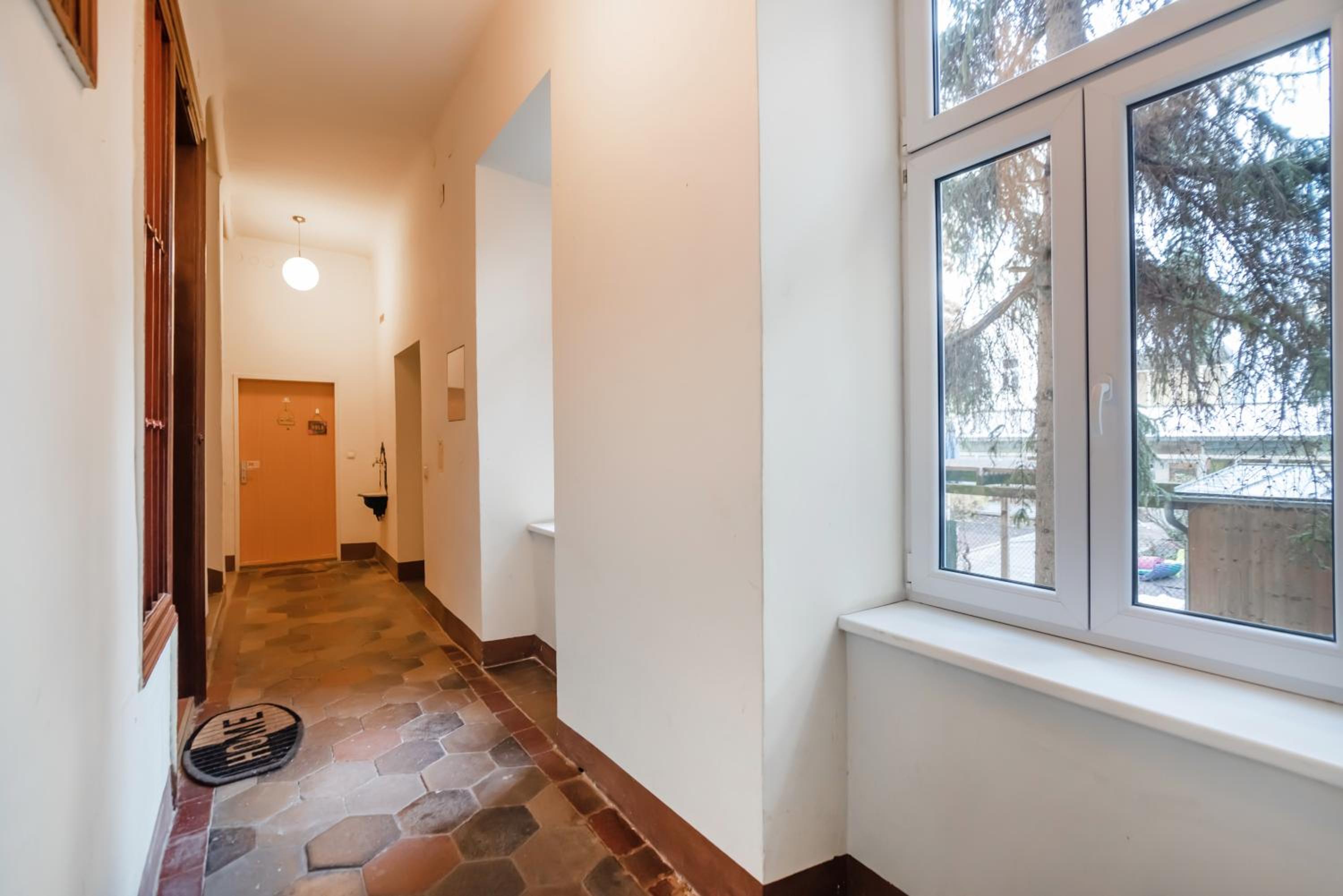 Zentrale Ruhelage im typischen Wiener Altbau