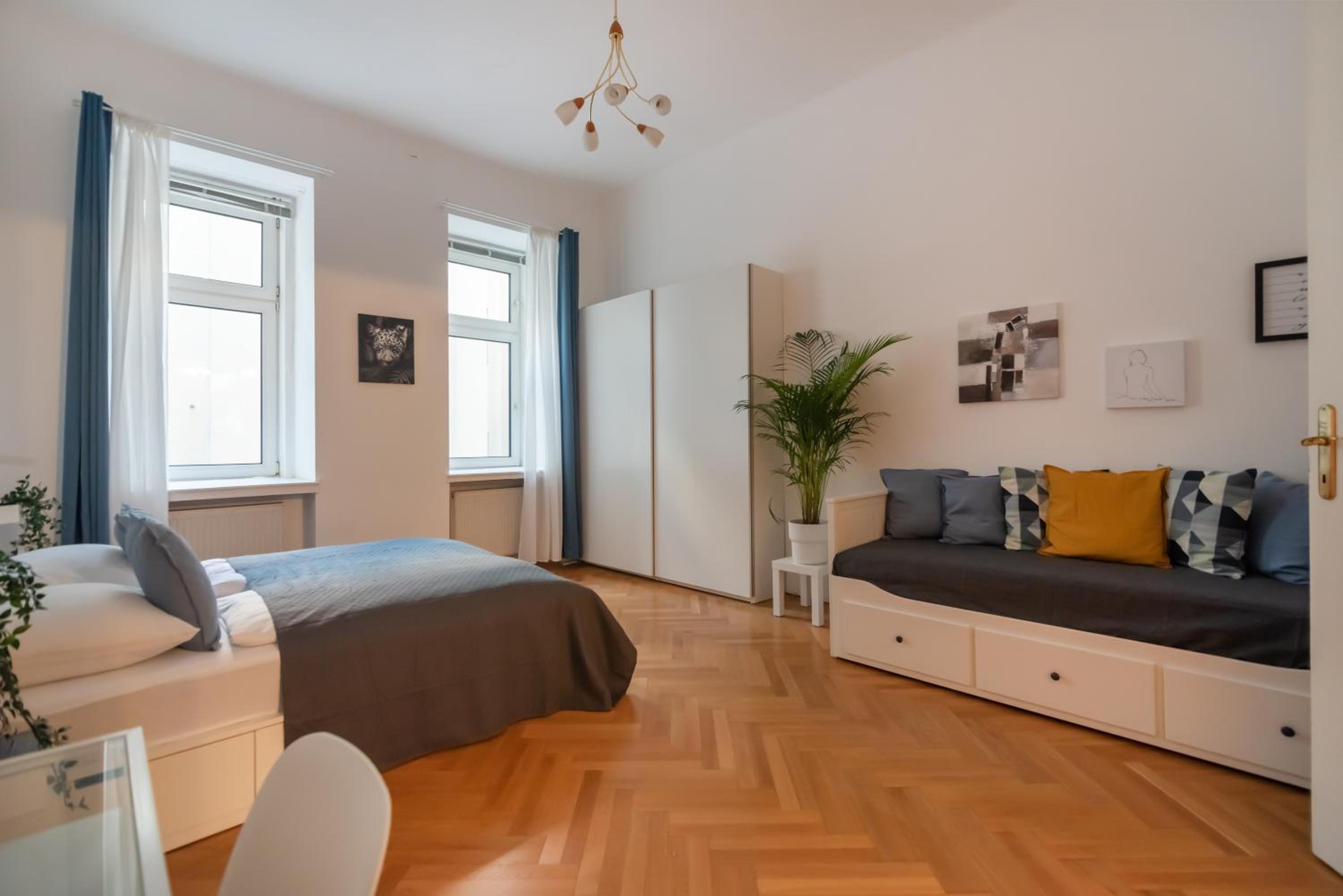 Zentrale Ruhelage im typischen Wiener Altbau
