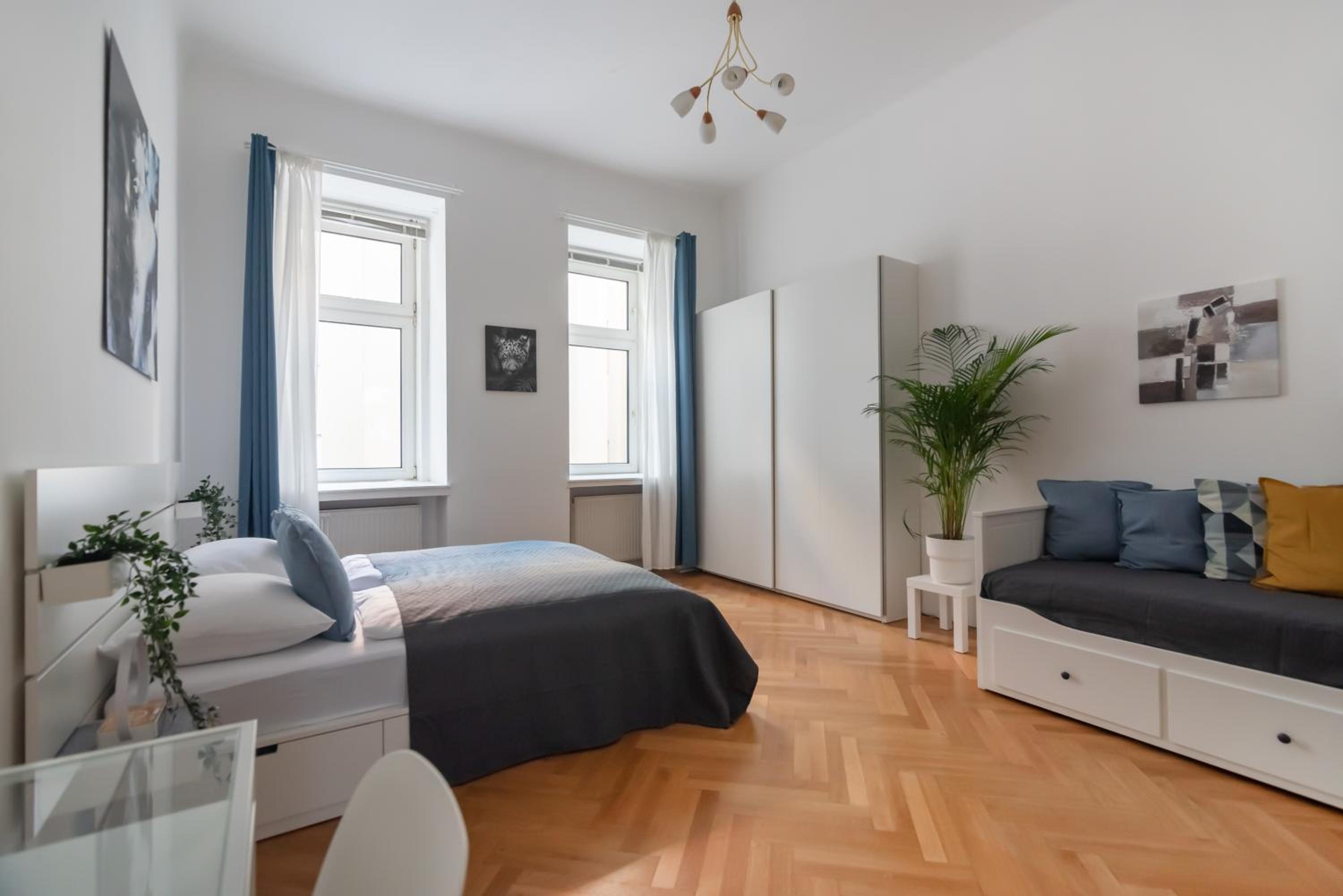 Zentrale Ruhelage im typischen Wiener Altbau