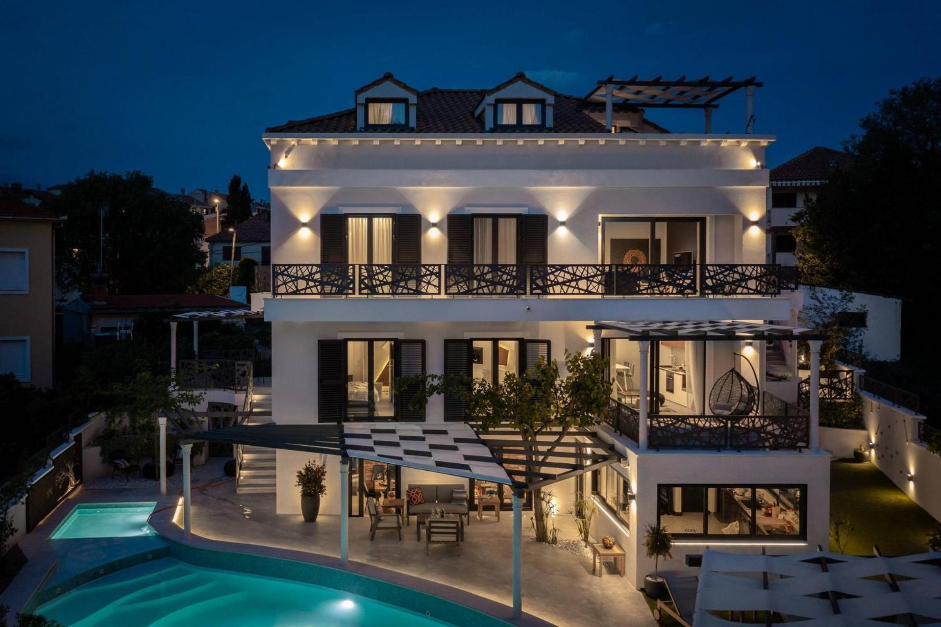 Magnificent Villa Scorpaena with heated swimming p view 3