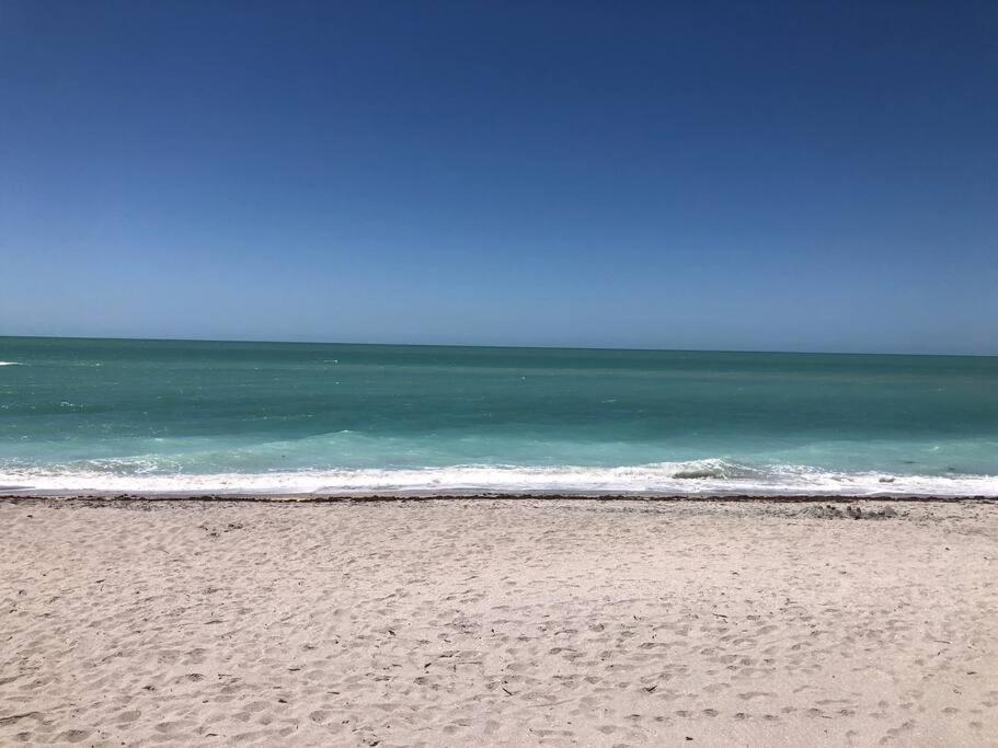 Pelican Nest Private Beach & Bay access & Pool view 4