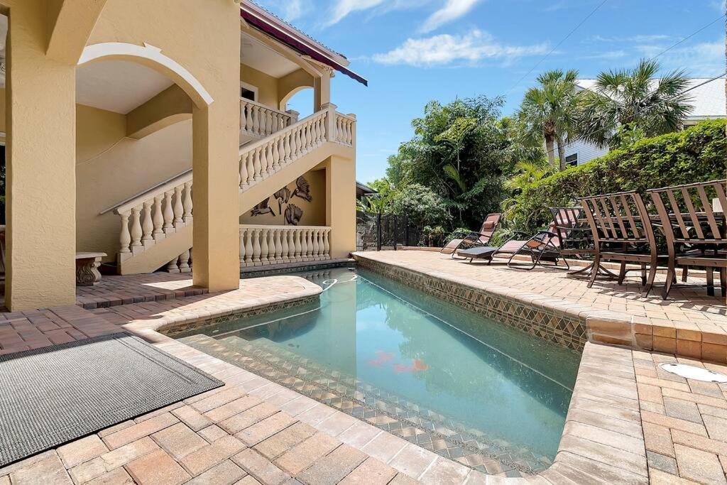 Pelican Nest Private Beach & Bay access & Pool view 5