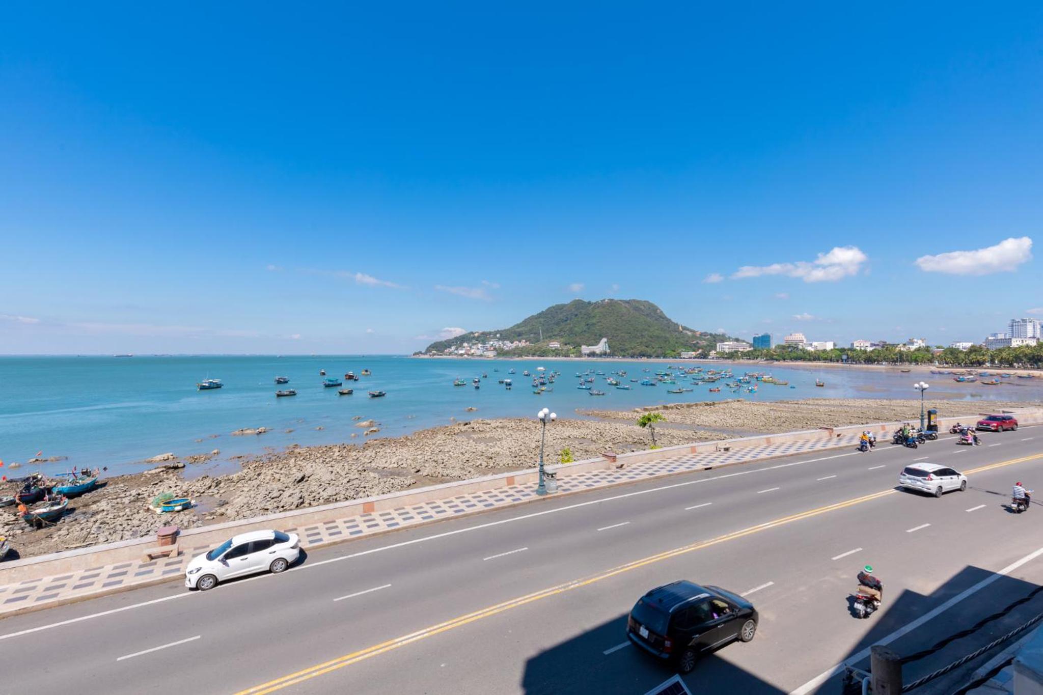 Joi Home Beachfront