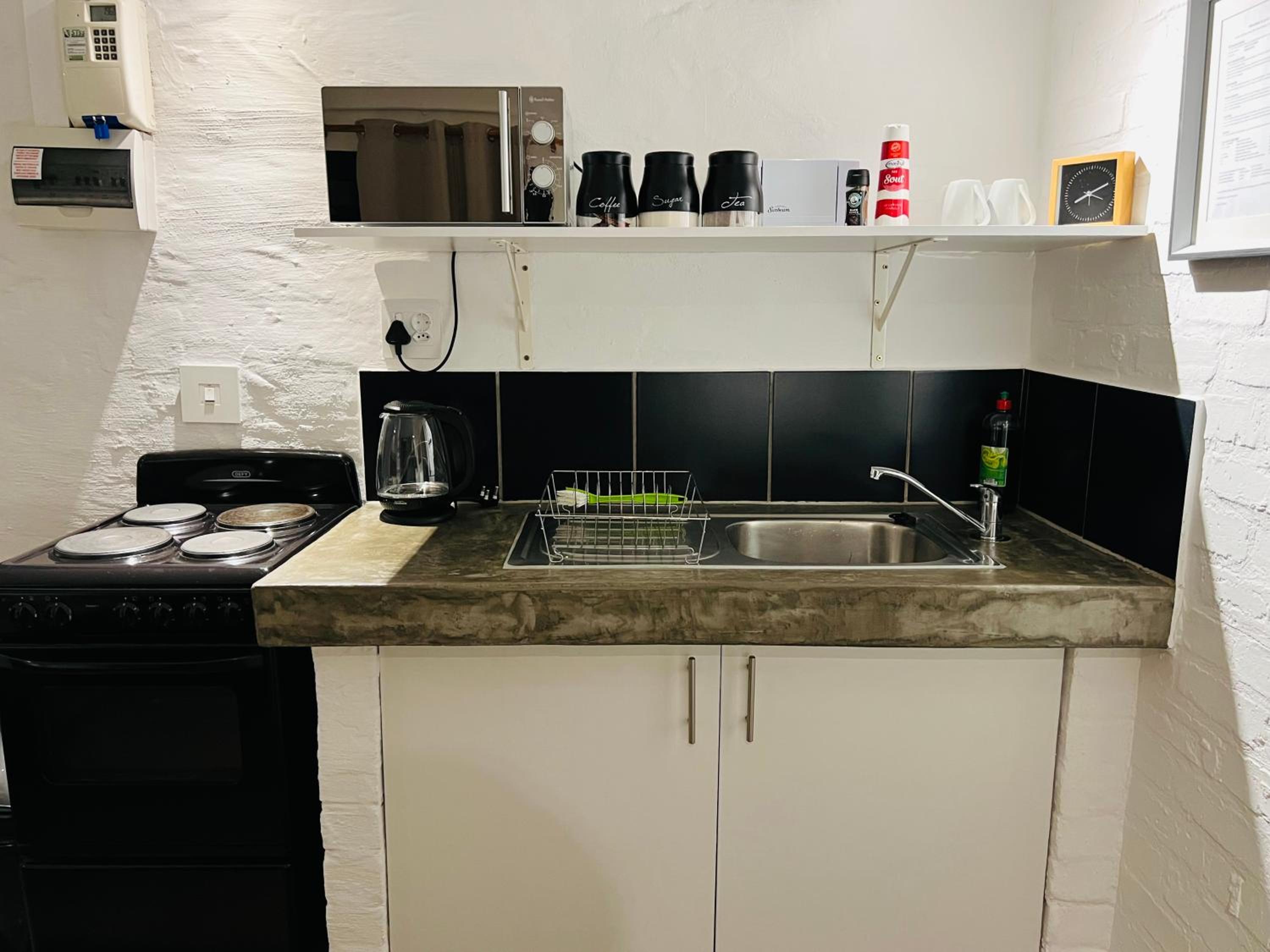 City Living Apartment 119 - Private Balcony, Washing Machine & Fast WiFi