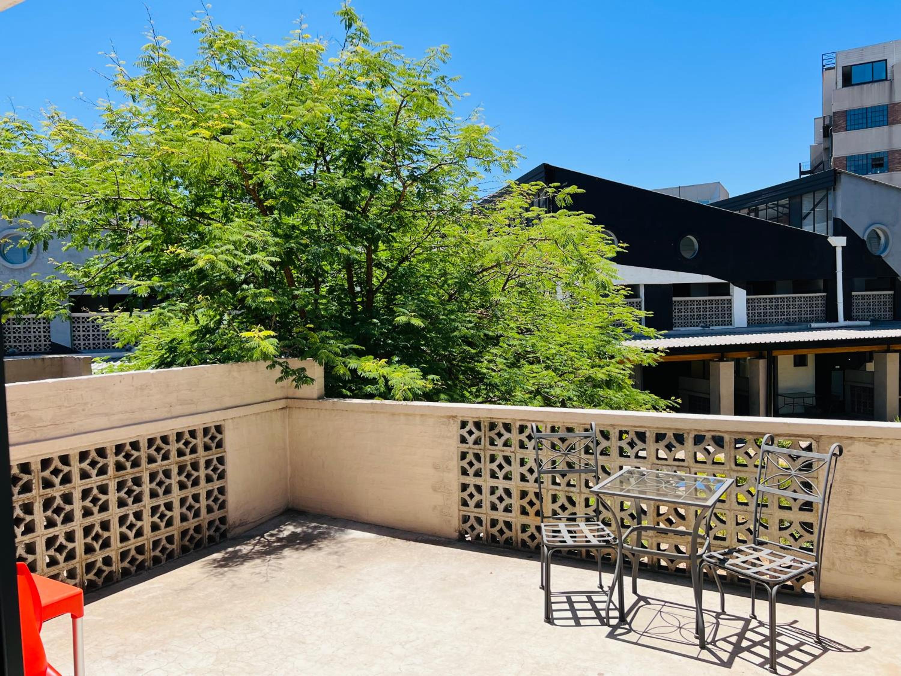 City Living Apartment 119 - Private Balcony, Washing Machine & Fast WiFi