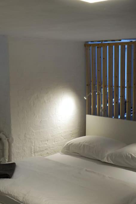 Central, cozy & beautiful designed 2-rooms Apt. near river