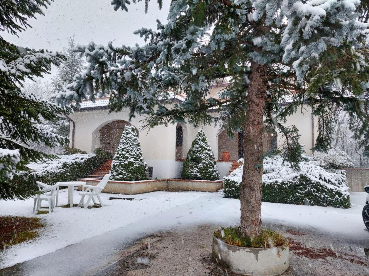 Villa Angela Santa Maria del Molise view 3