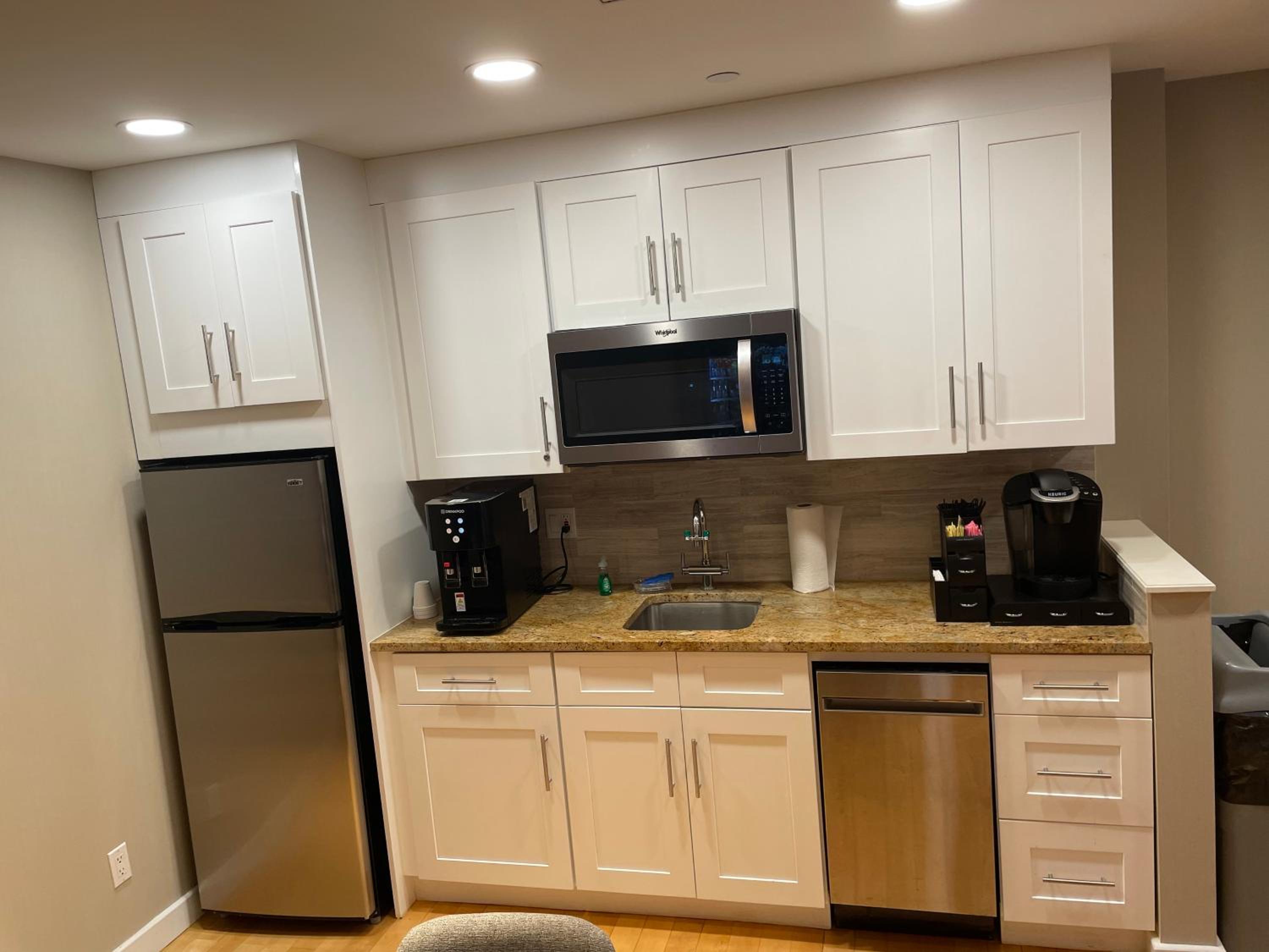 National at 888 Sixth Avenue - Furnished Apartments