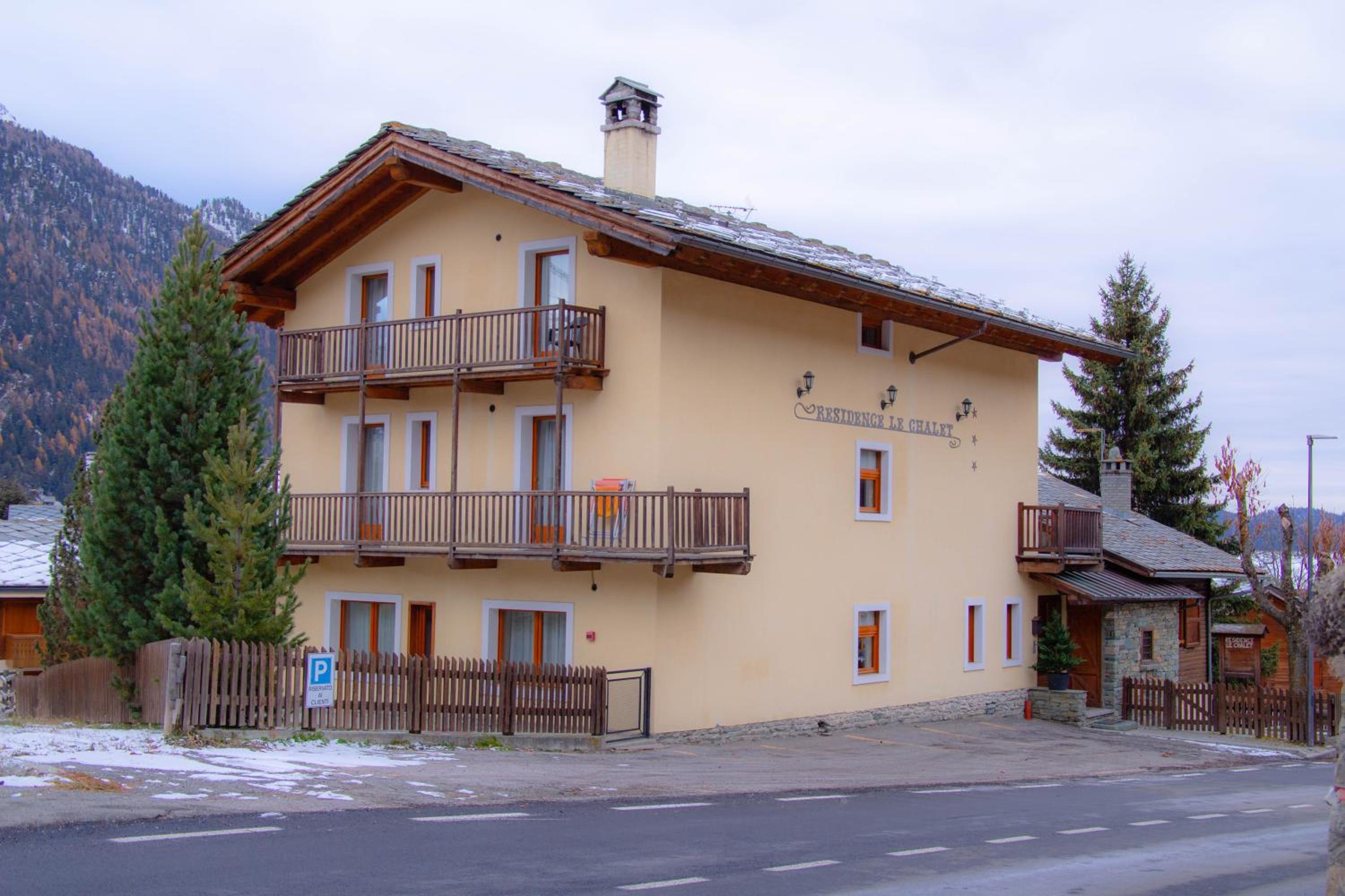 Hotel Family Apartments Le Chalet - Image 1