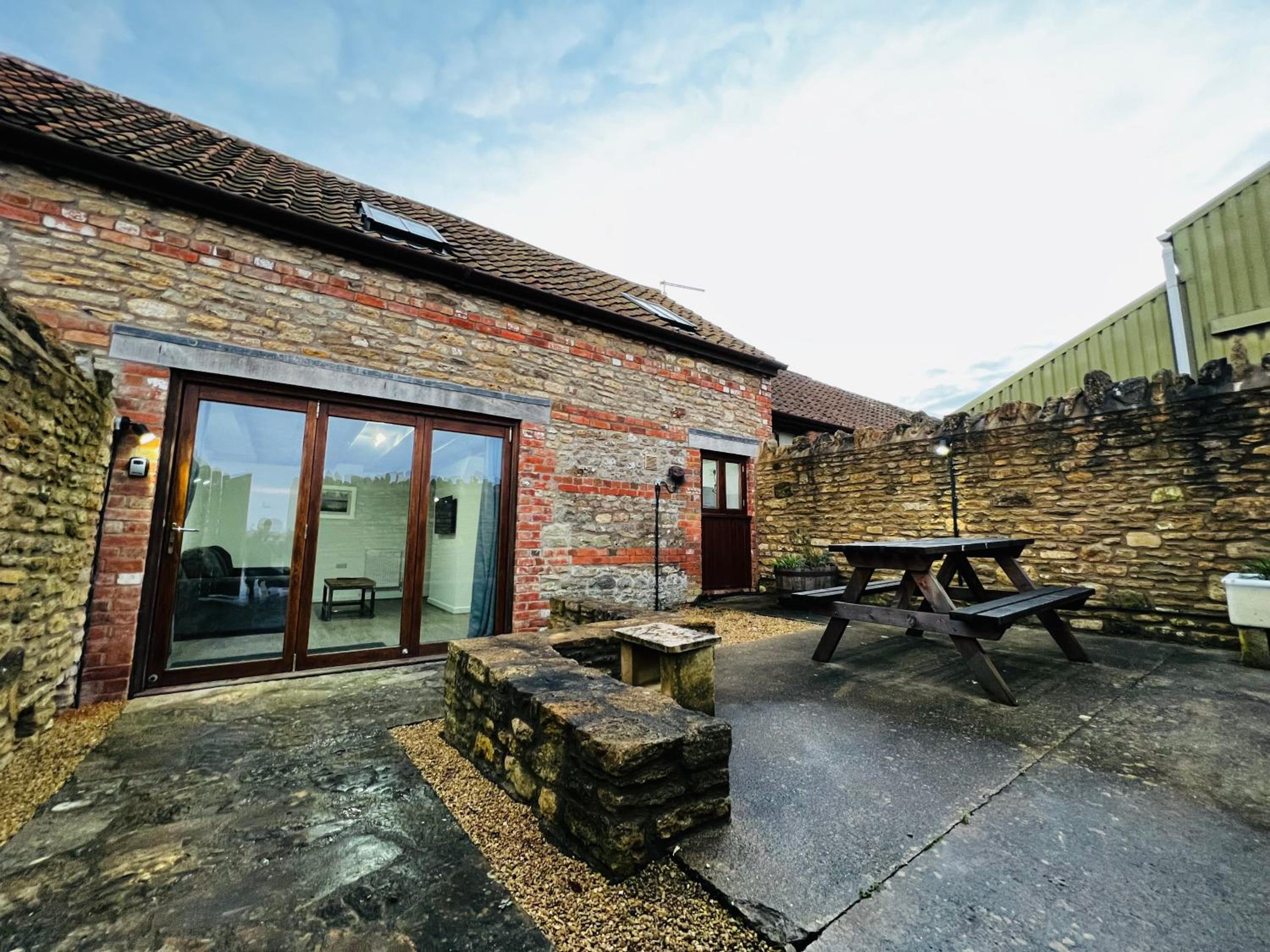 Barn Cottage with pre booked use of Indoor Swimming Pool view 5