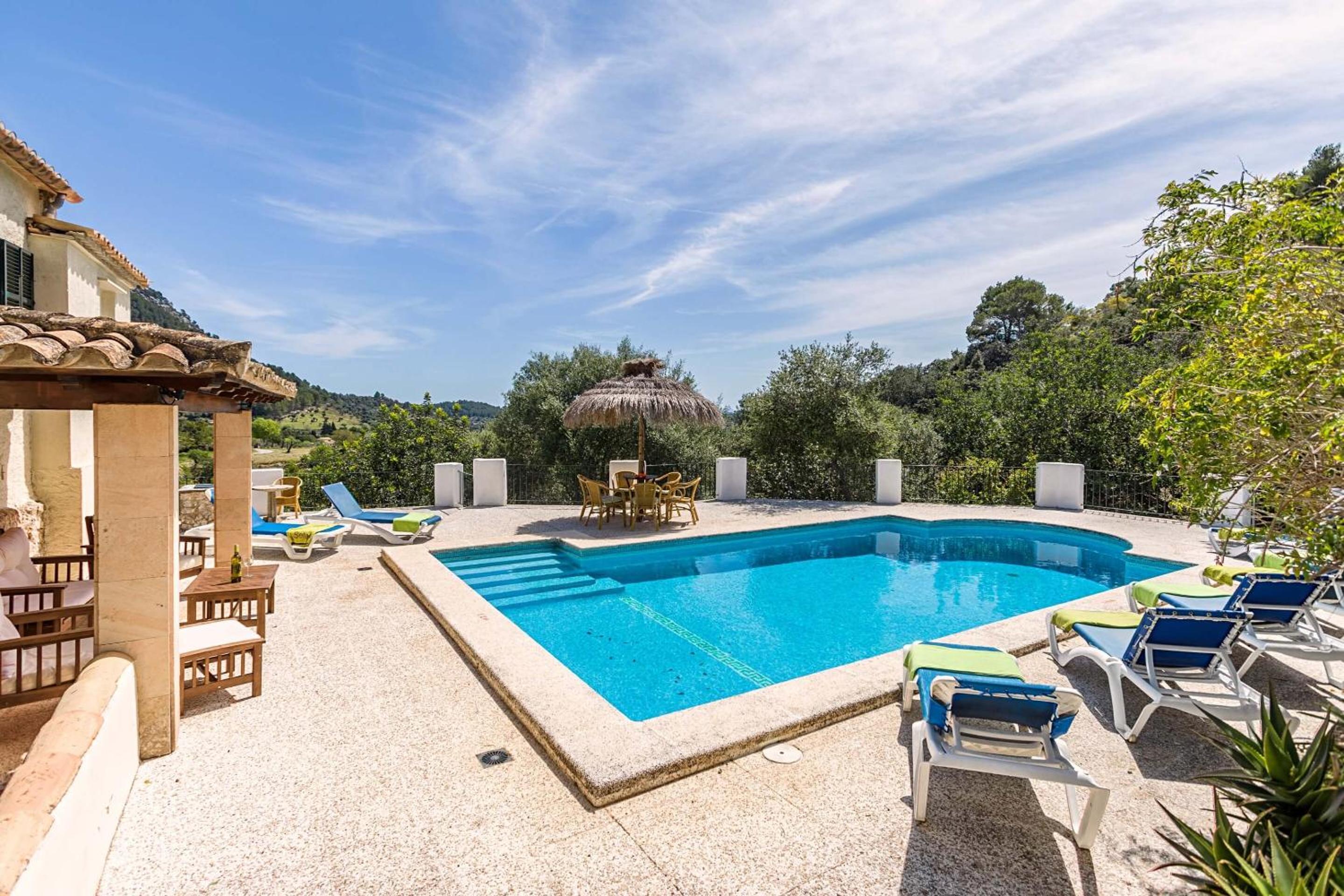 Charming Pollensa Villa Beautiful Views Of the Tramuntana Mountains La Coma 4 Bedrooms Pollensa