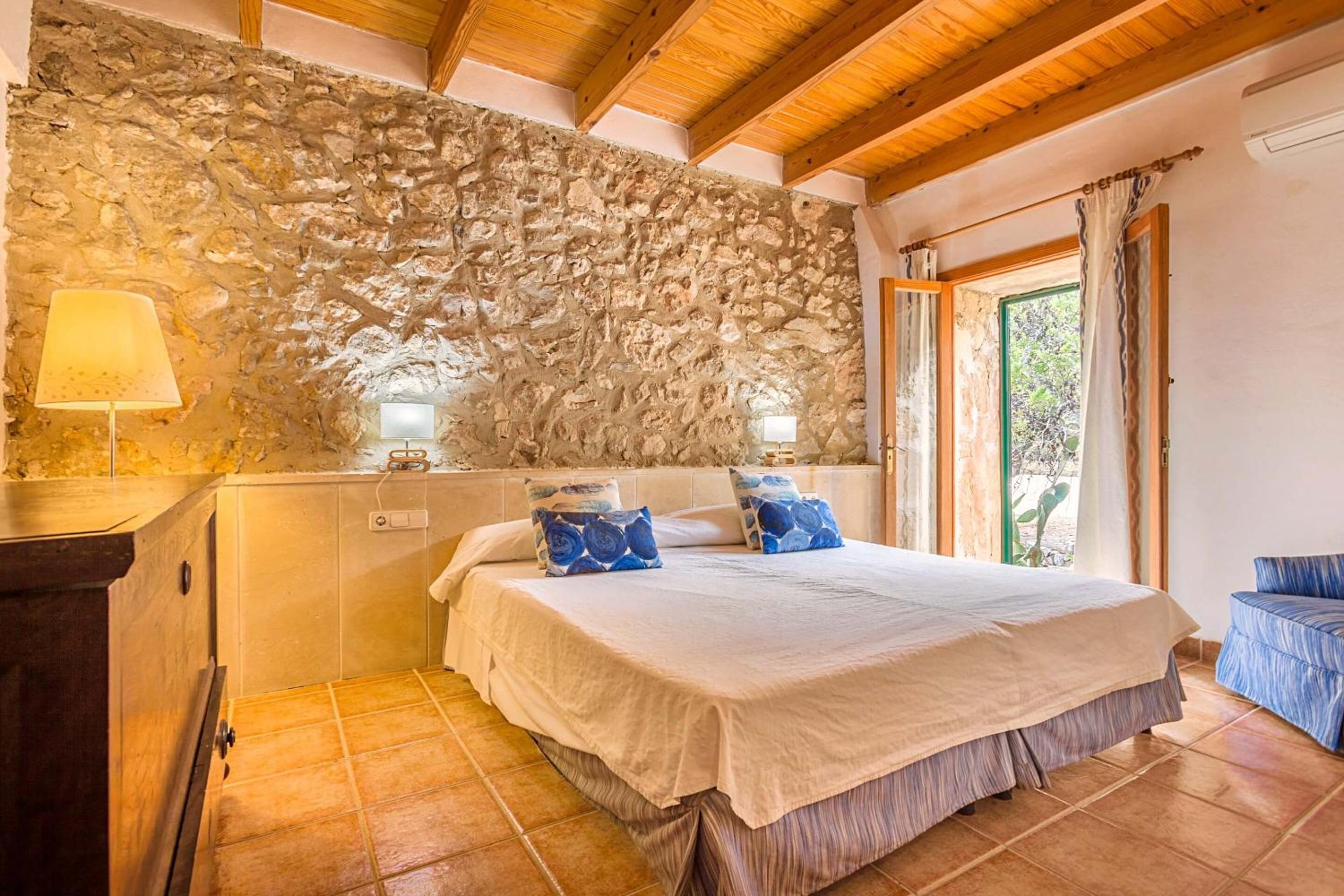 Charming Pollensa Villa Beautiful Views Of the Tramuntana Mountains La Coma 4 Bedrooms Pollensa