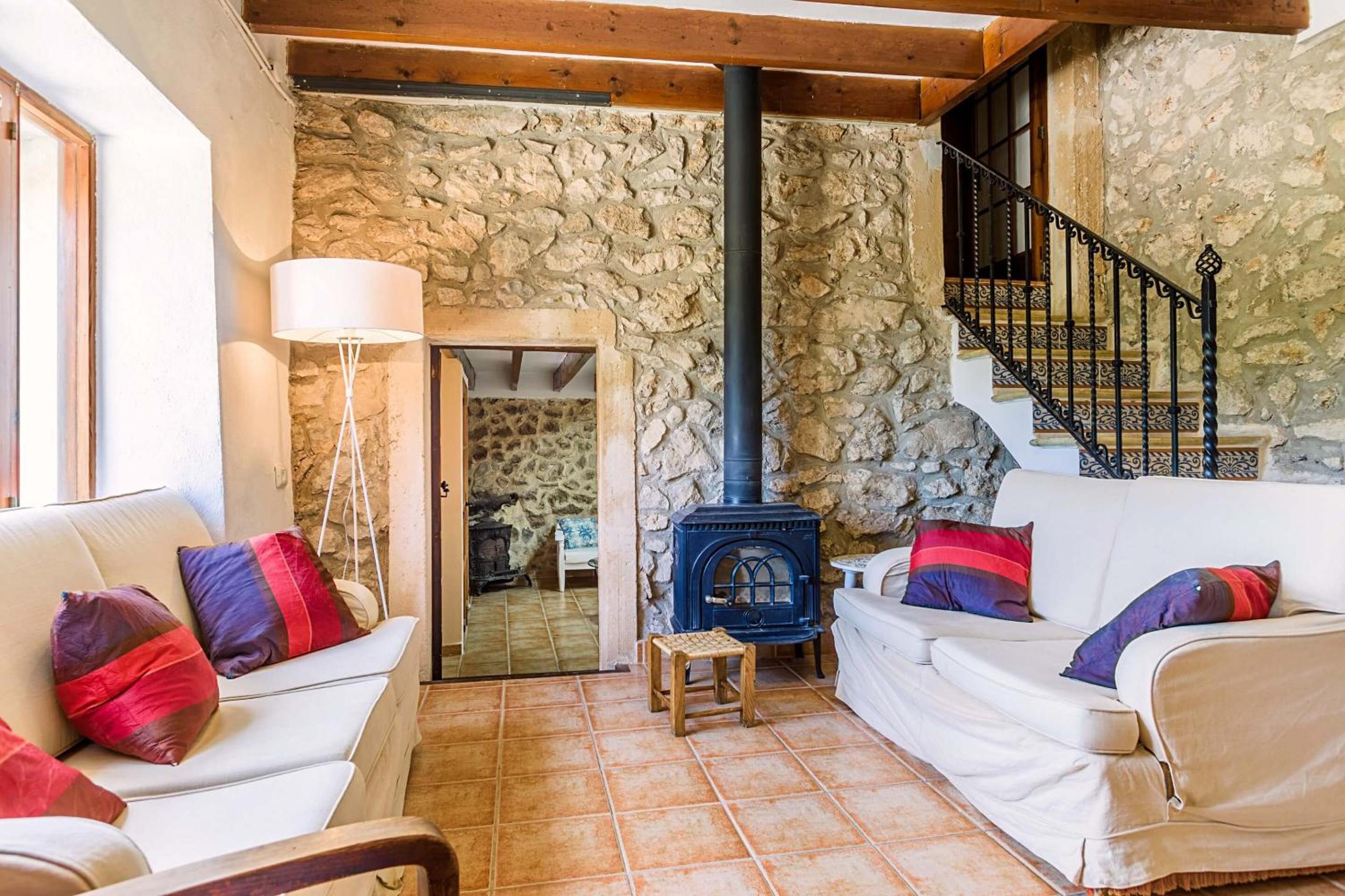 Charming Pollensa Villa Beautiful Views Of the Tramuntana Mountains La Coma 4 Bedrooms Pollensa