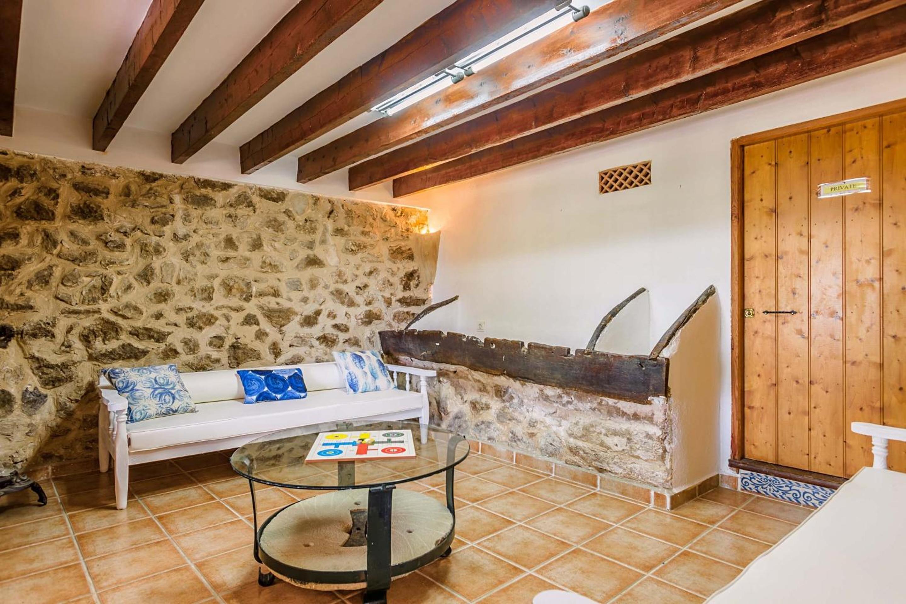 Charming Pollensa Villa Beautiful Views Of the Tramuntana Mountains La Coma 4 Bedrooms Pollensa