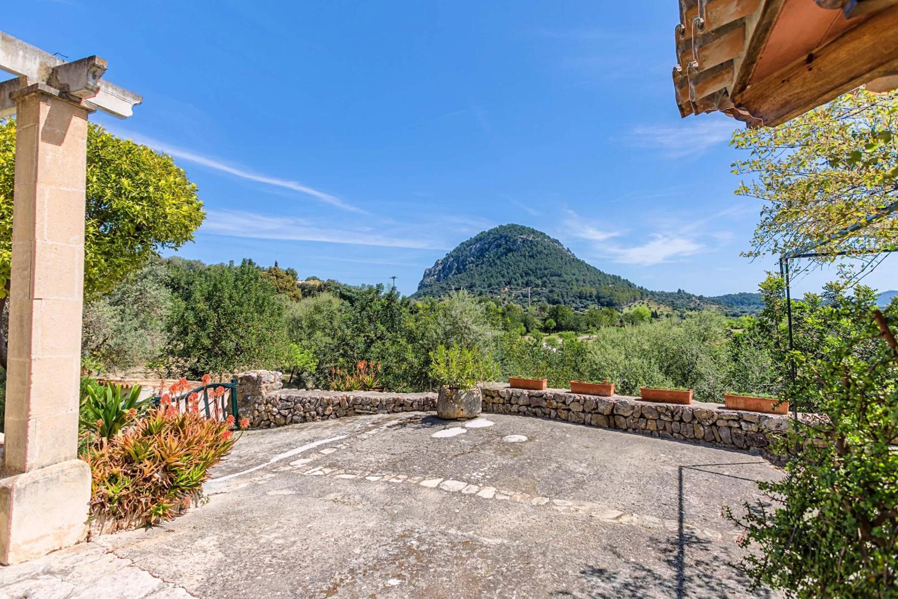 Charming Pollensa Villa Beautiful Views Of the Tramuntana Mountains La Coma 4 Bedrooms Pollensa