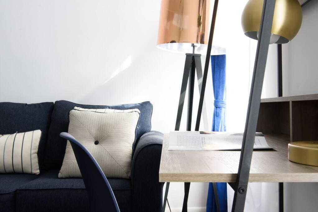 428-3R Spacious Prime Midtown 2BR Newly furnished