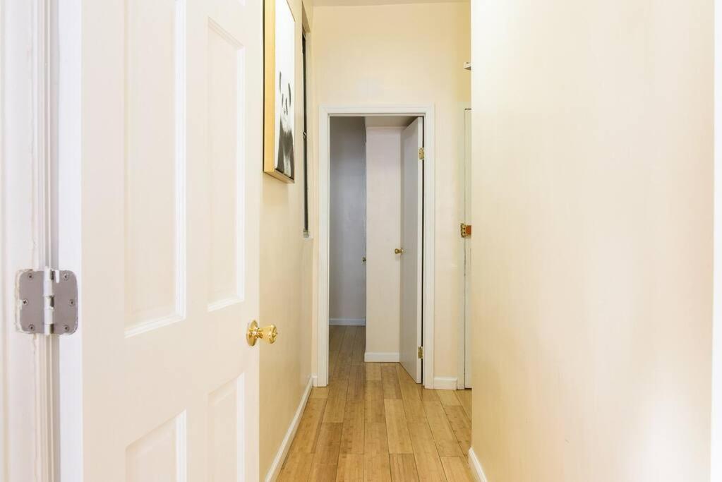 428-4R prime midtown large 2 BR Newly Furnished