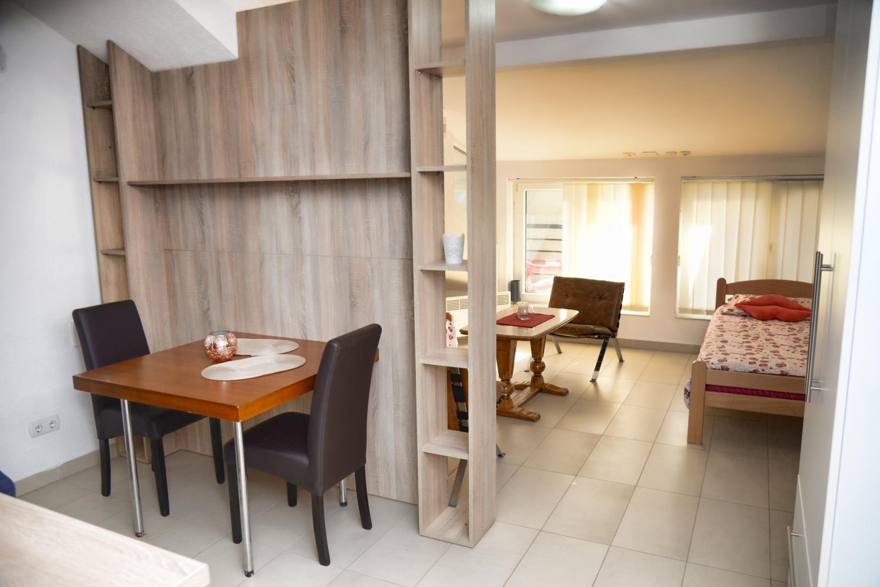 Gold Studio Apartmani view 3