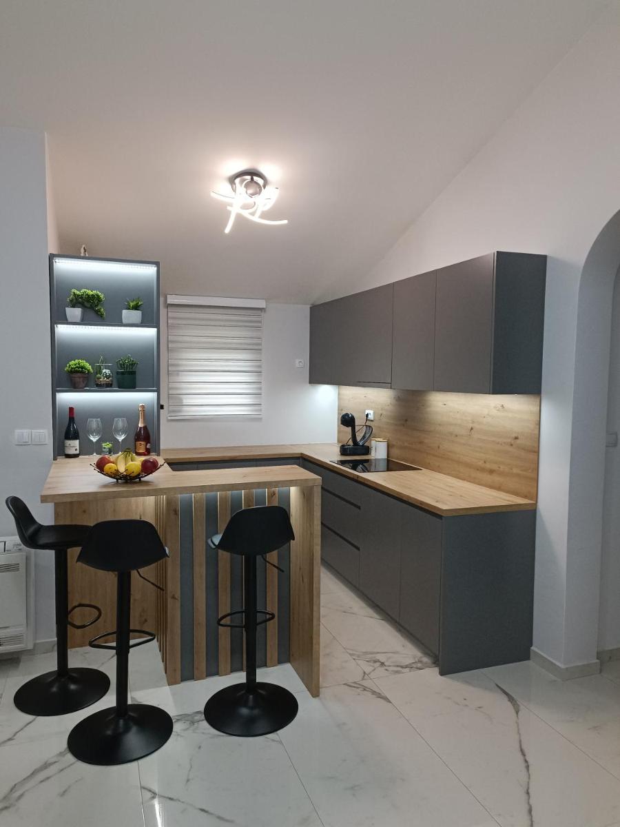 Solis Apartments photo 3
