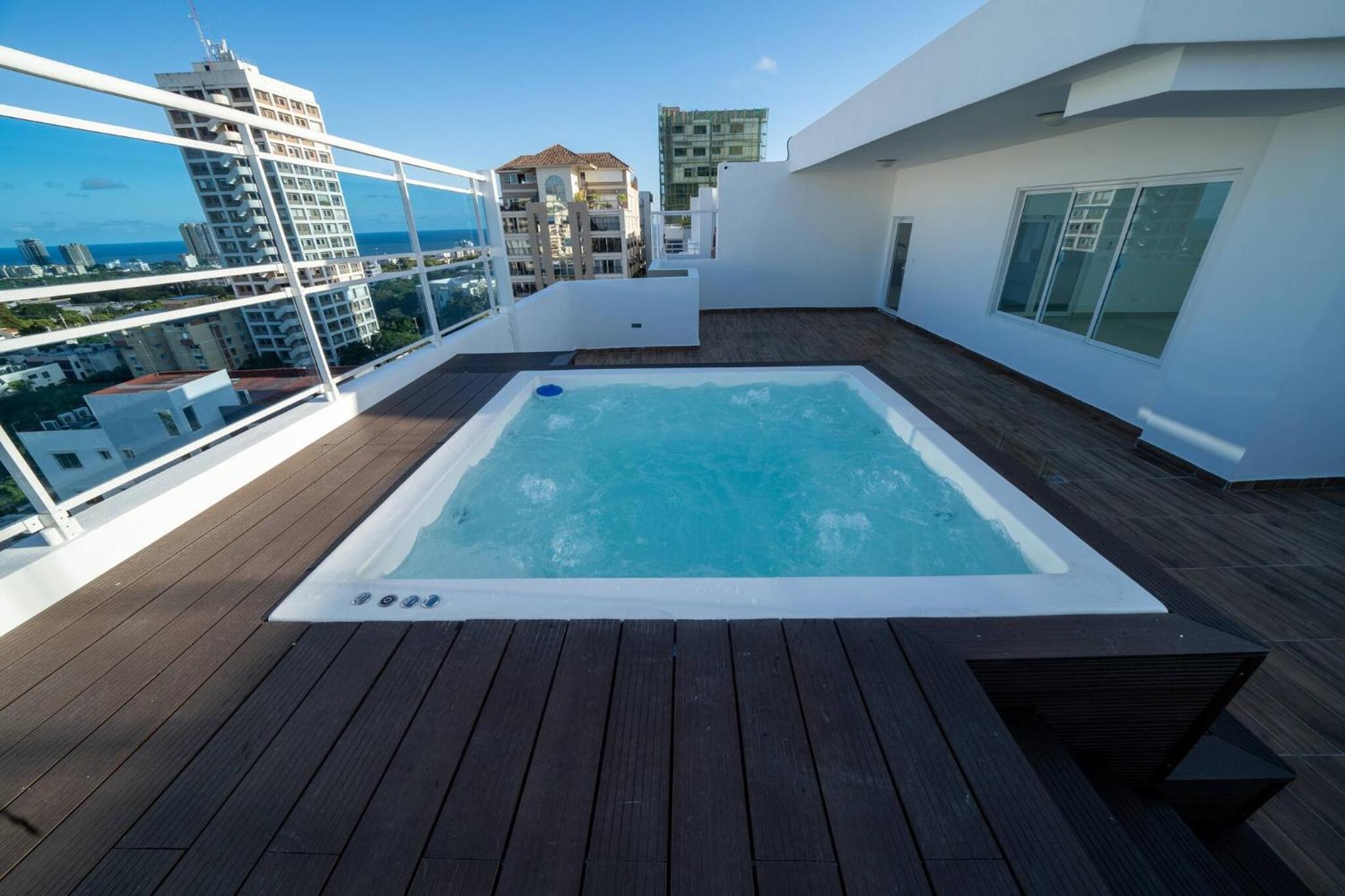 City View 2br Downtown Stylish view 3