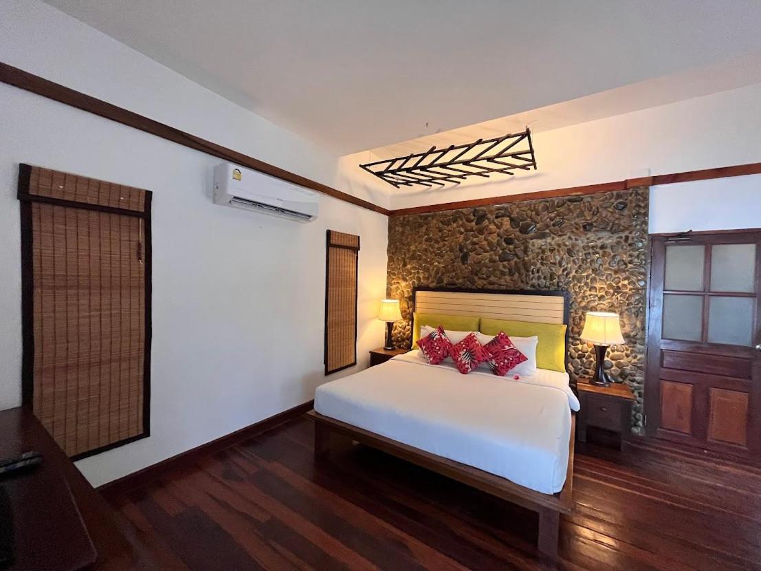 Green Papaya Beach Resort, Koh Phangan