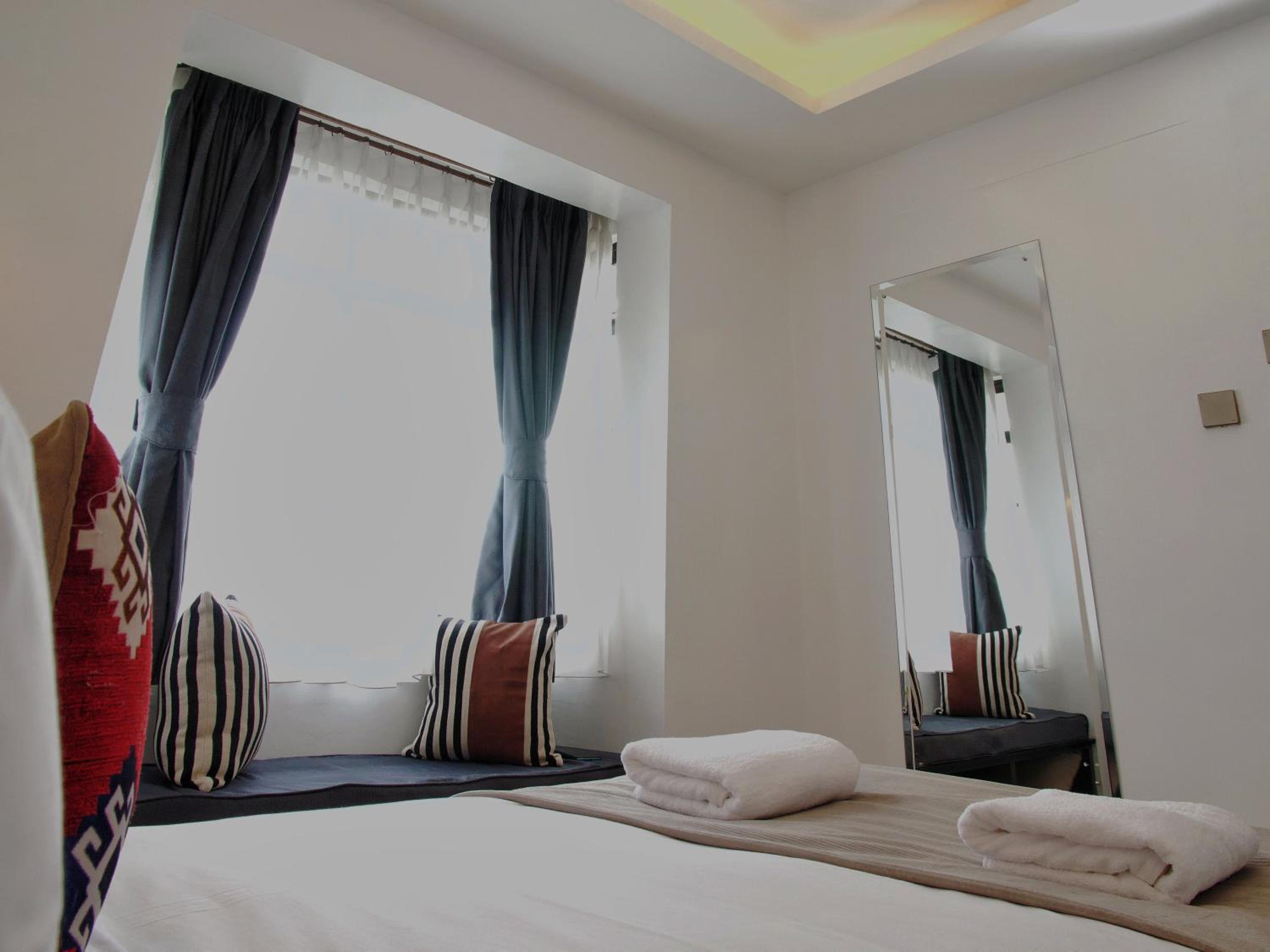Zendo Suite view 5