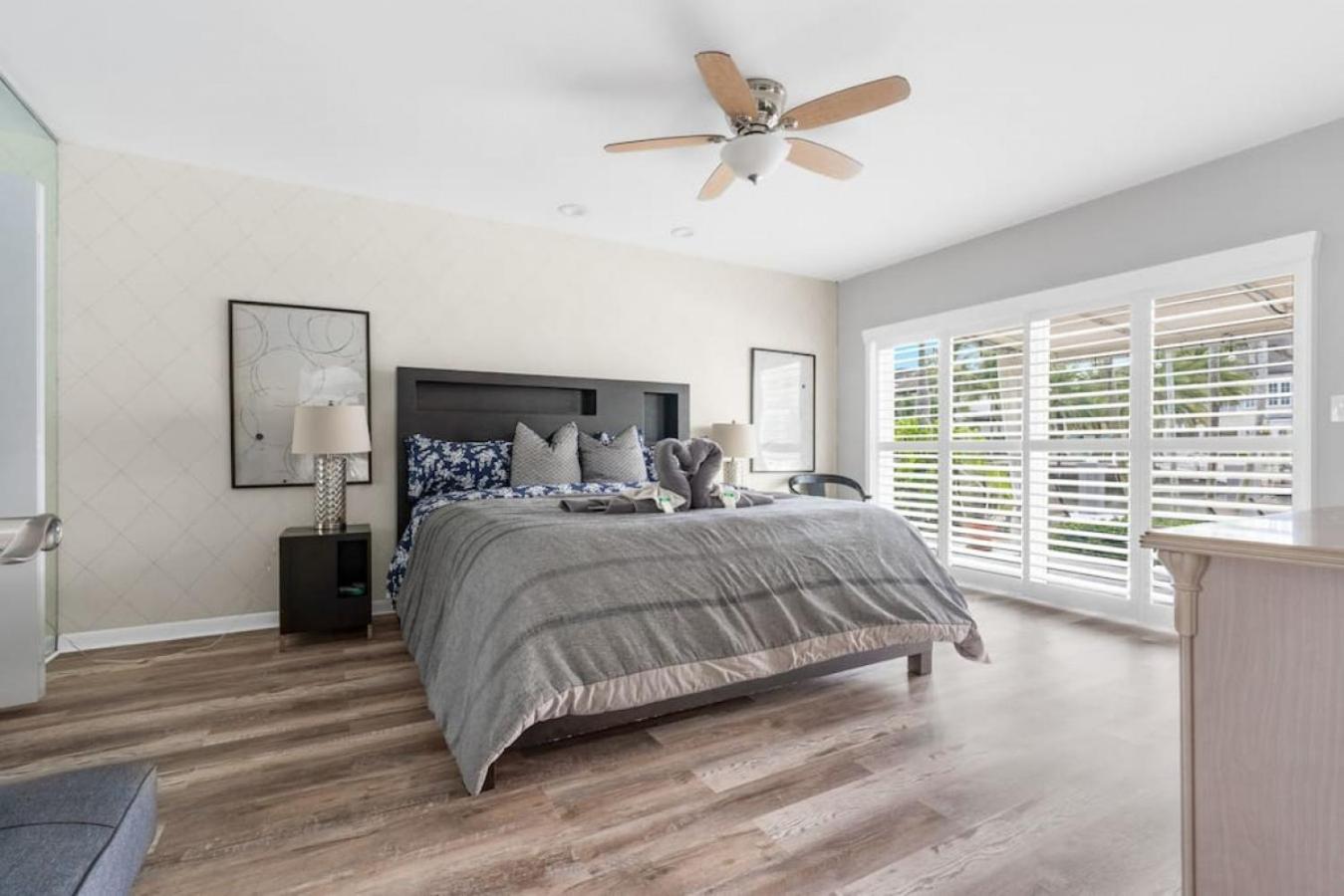Casa Flamingo Intracoastal Front with Heated Pool - Image 3