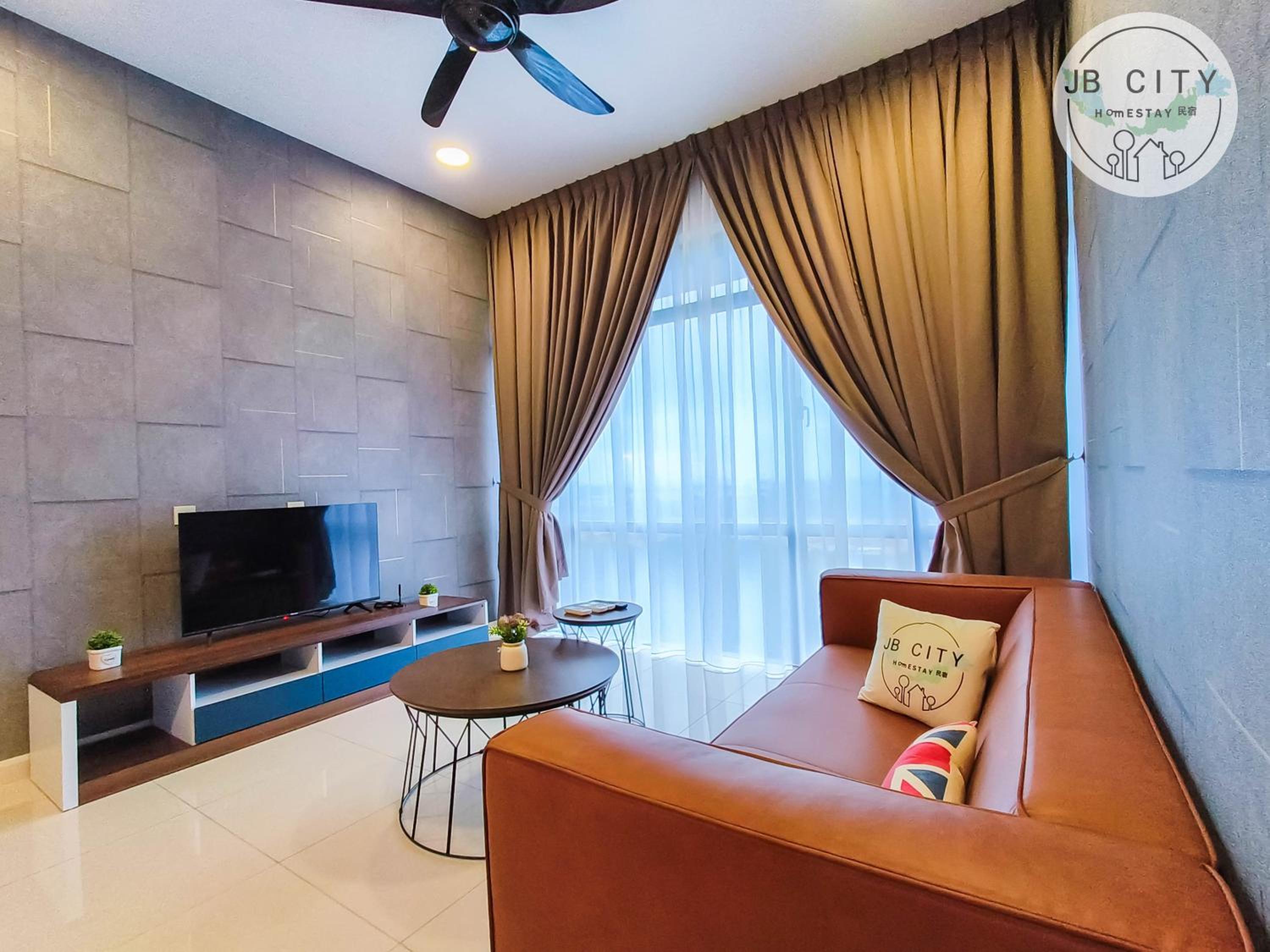 Grand Medini Suites by RR JBcity photo 7