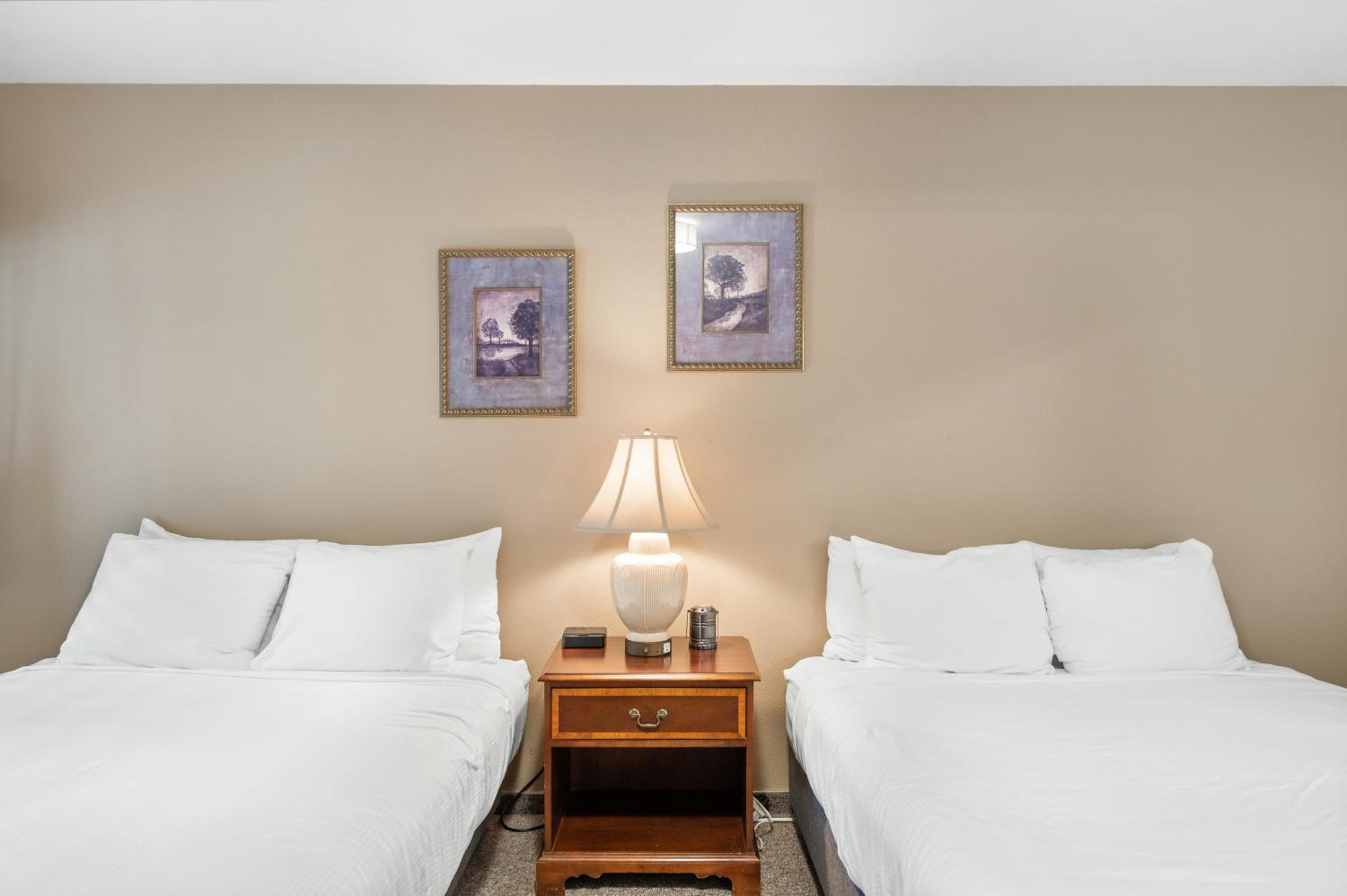 Indian Creek Lodge