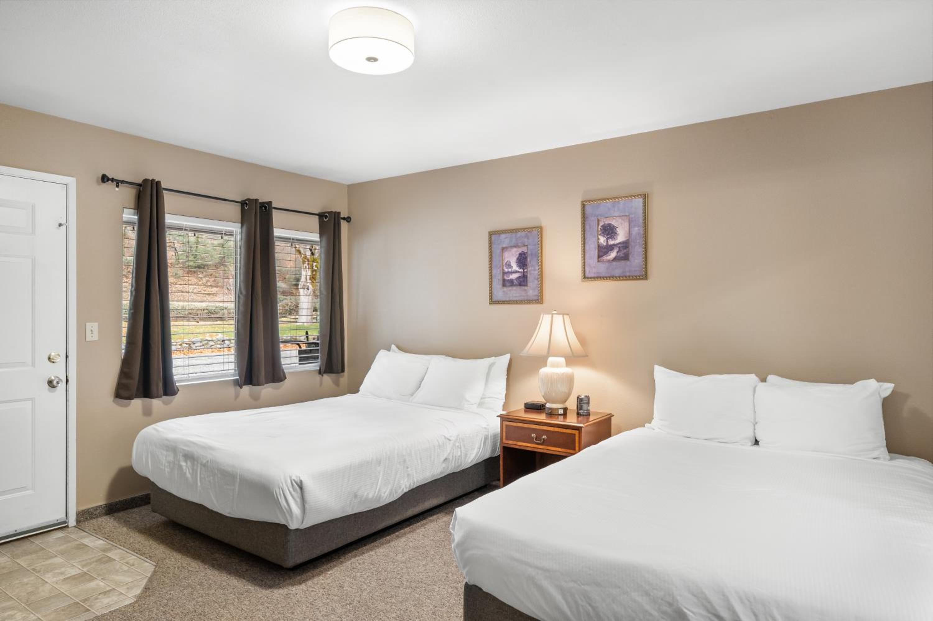Indian Creek Lodge