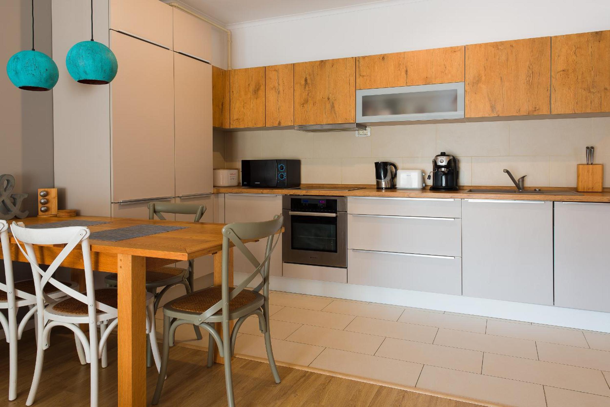 New Stylish Flat Near Old Town