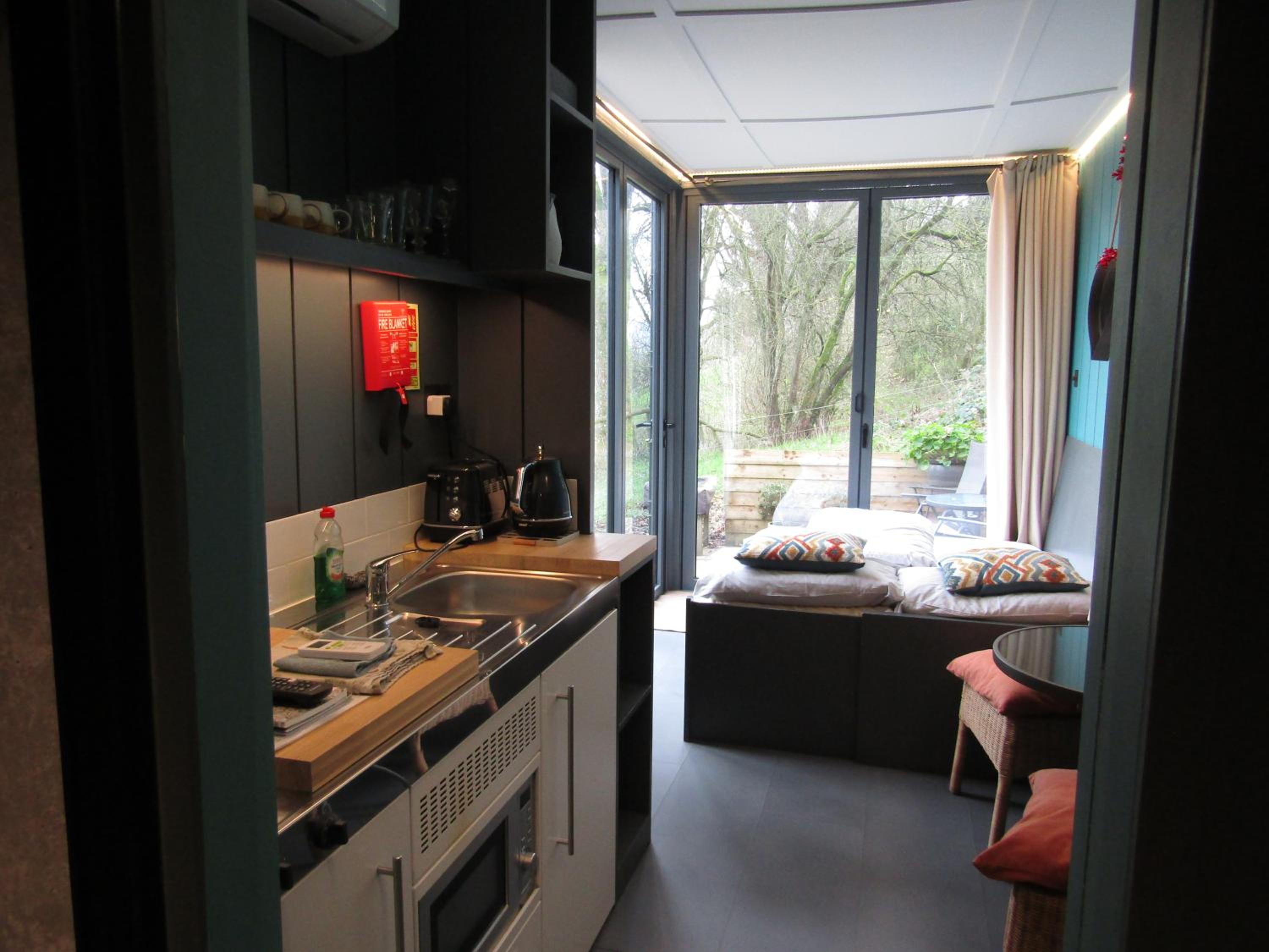 Photo 12