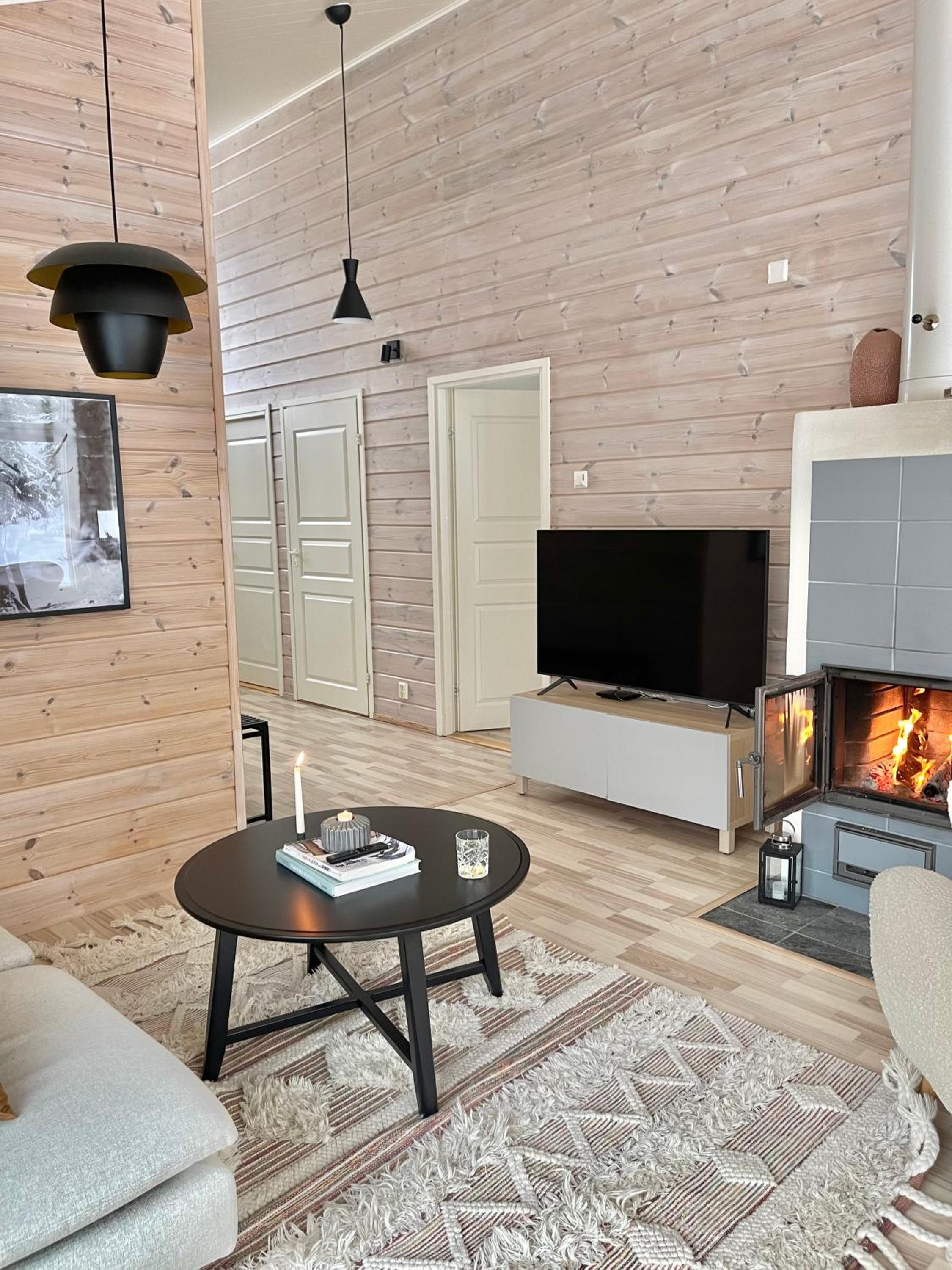 Villa Laidike with sauna/fireplace, 80 km Helsinki view 3
