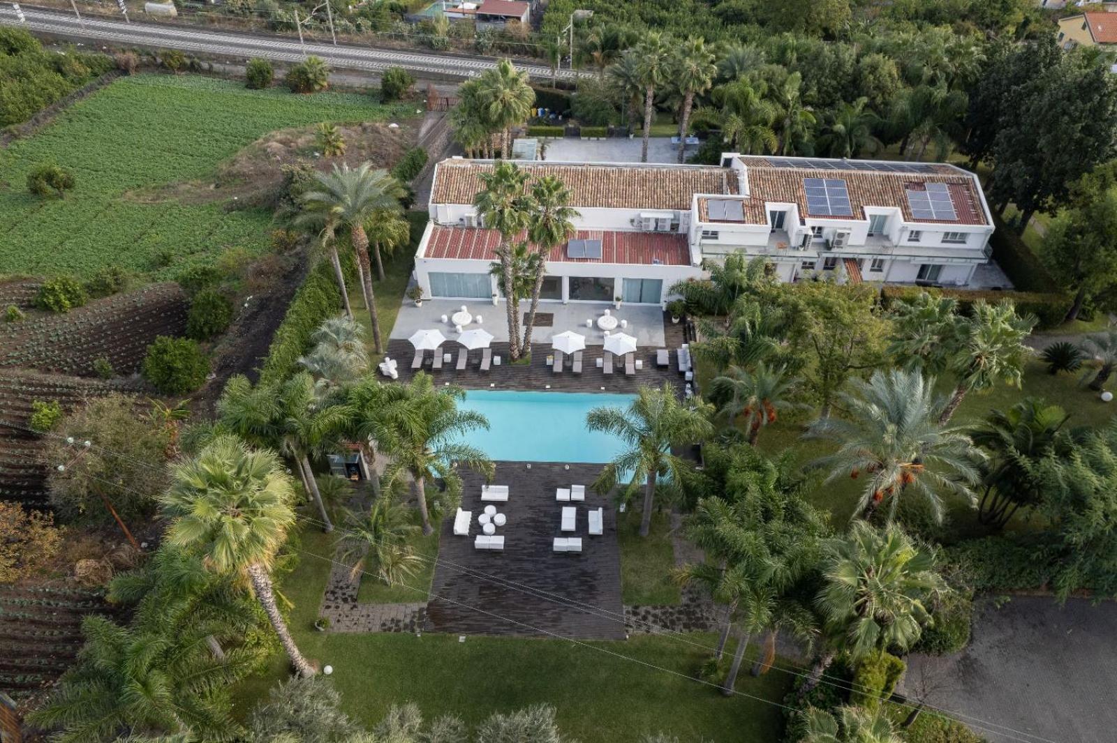 Villa Carlino House
