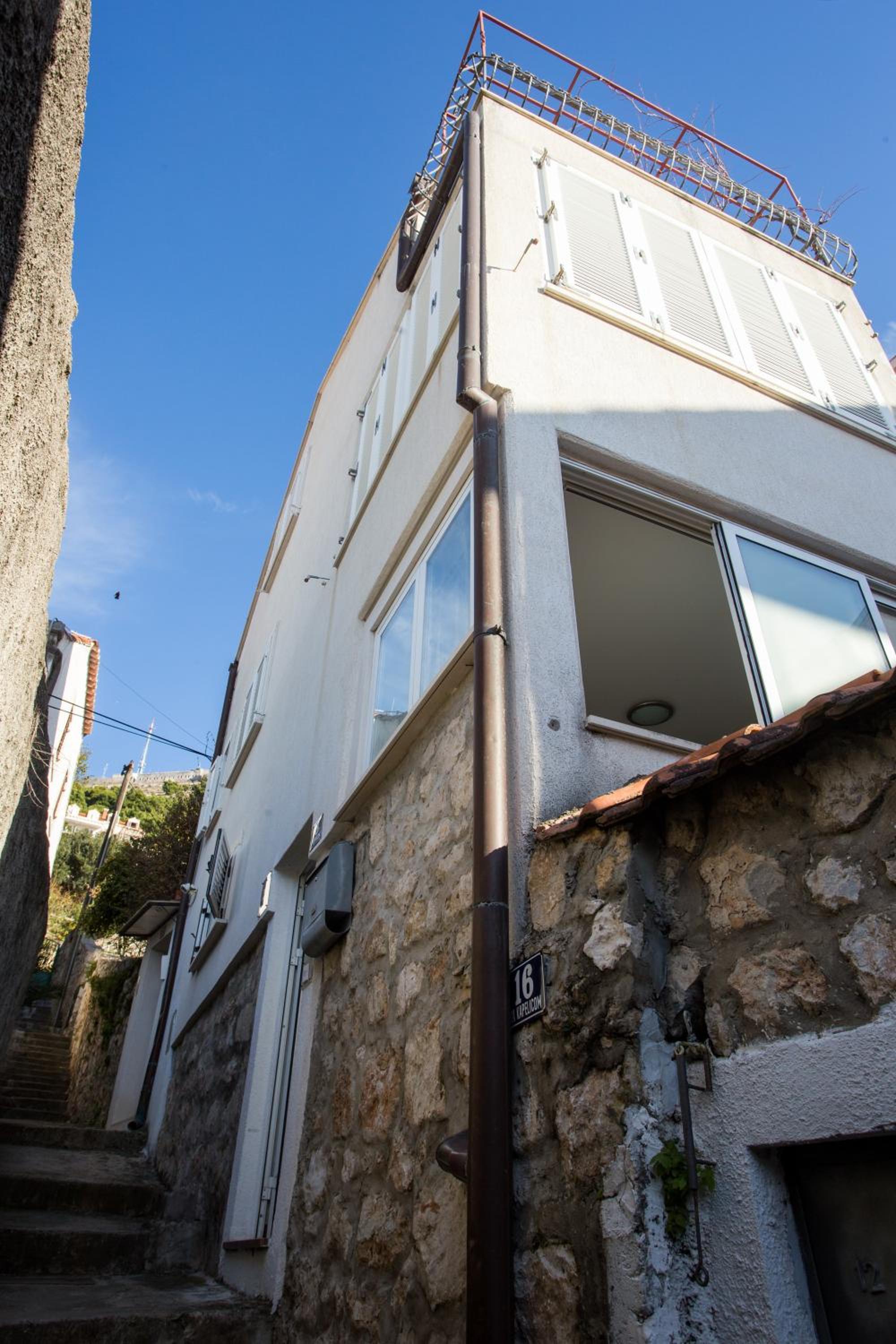 Apartment Dorina