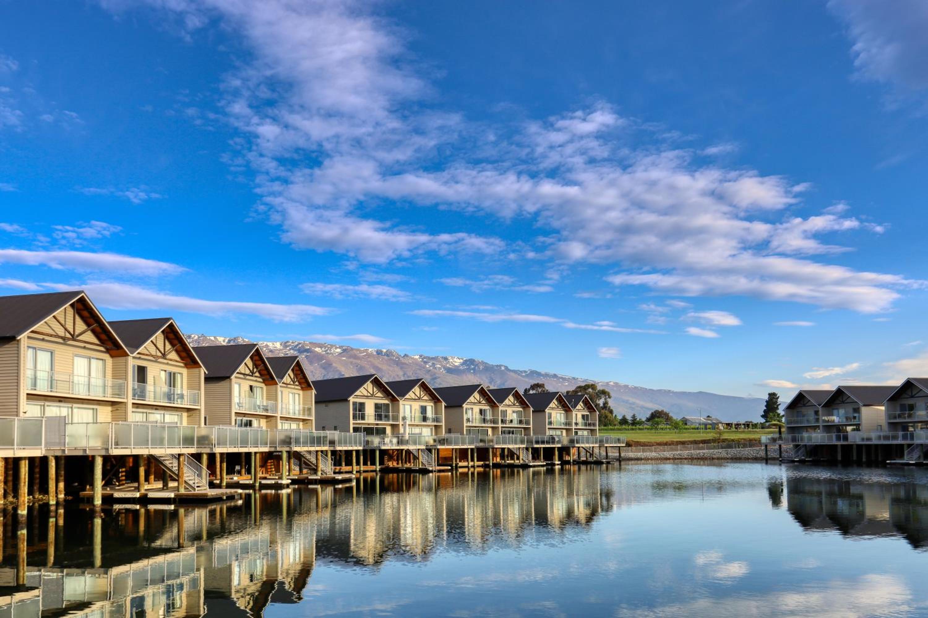 Marsden Lake Resort Central Otago view 5