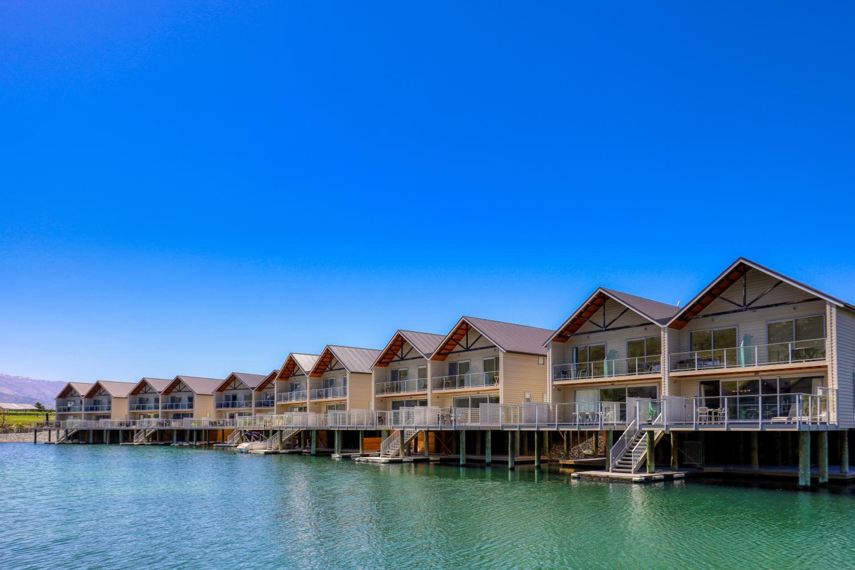 Marsden Lake Resort Central Otago view 3