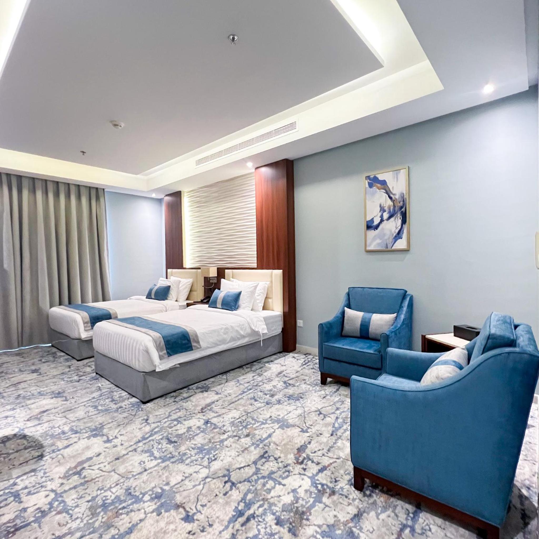 Level Nine Hotel