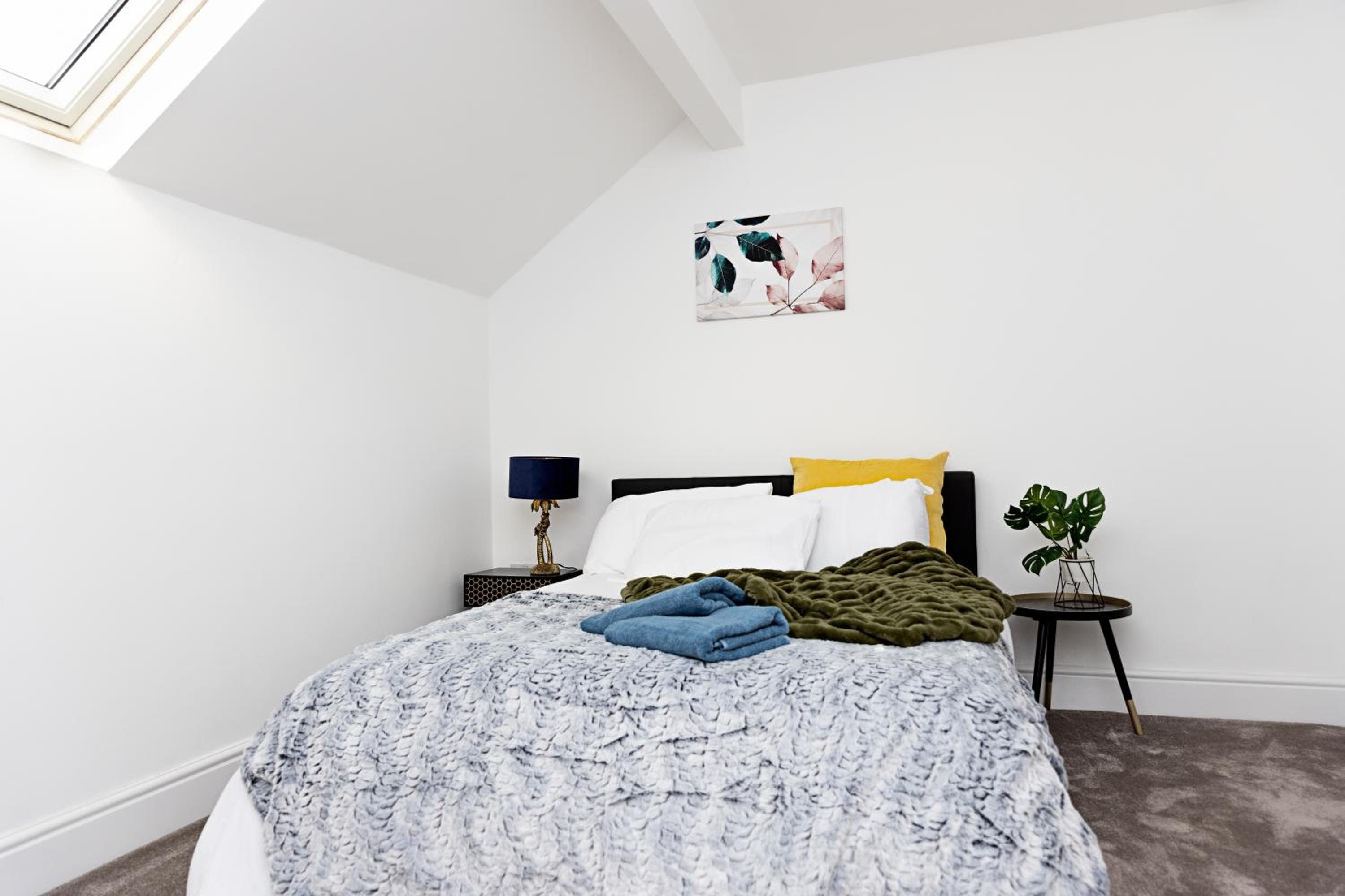 Warwick West view 5