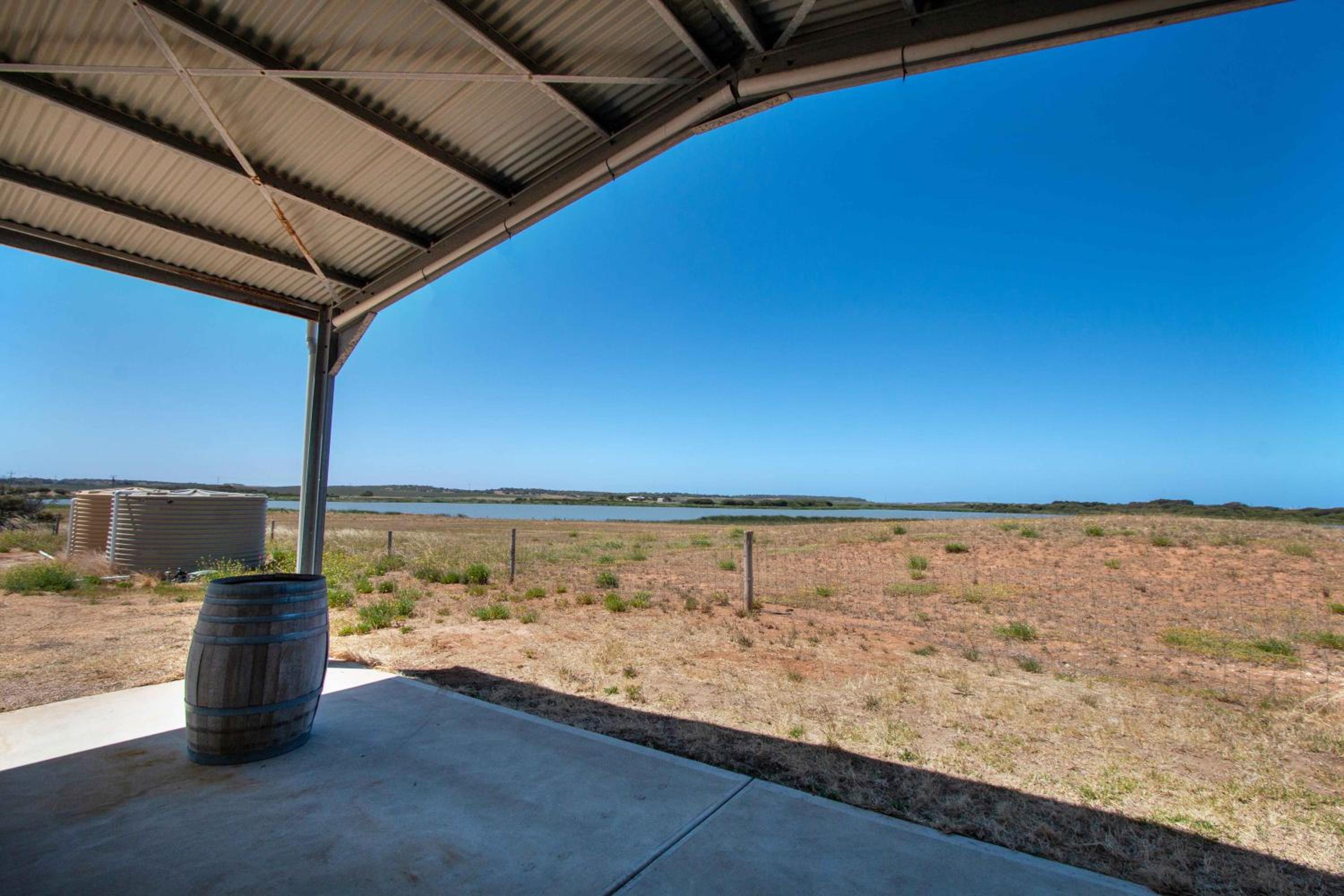 Coorong Island Retreat - Farm Stay at Pet Friendly Property