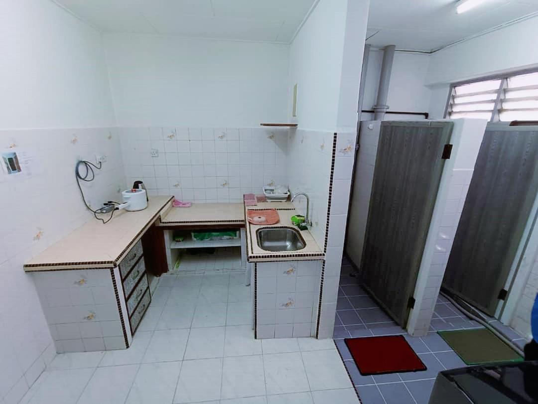 Jo-Rumah 3 Bedroom Apartment Jelutong Georgetown Penang Free WIFI