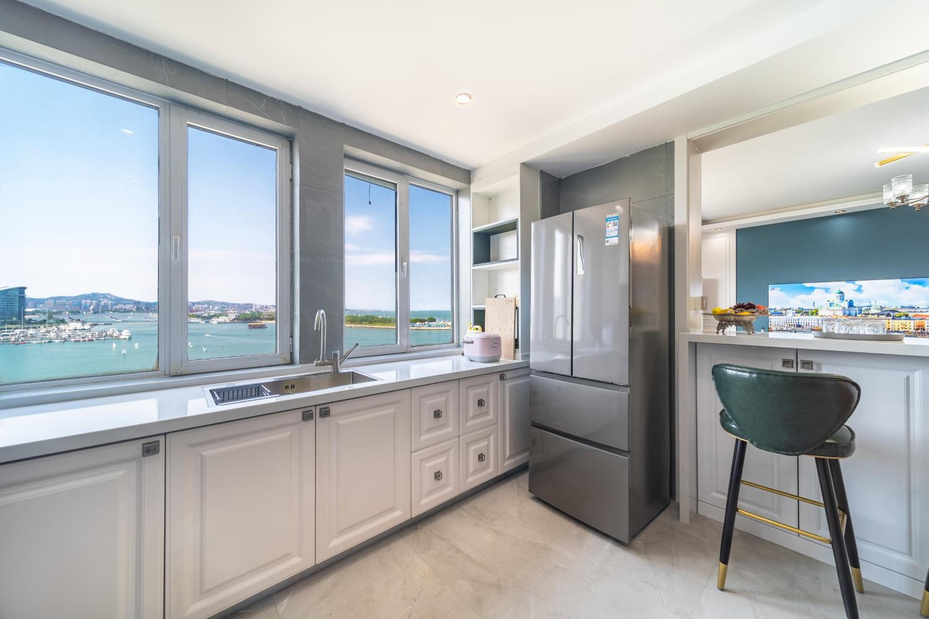 Cloud & Sea Boutique Apartment