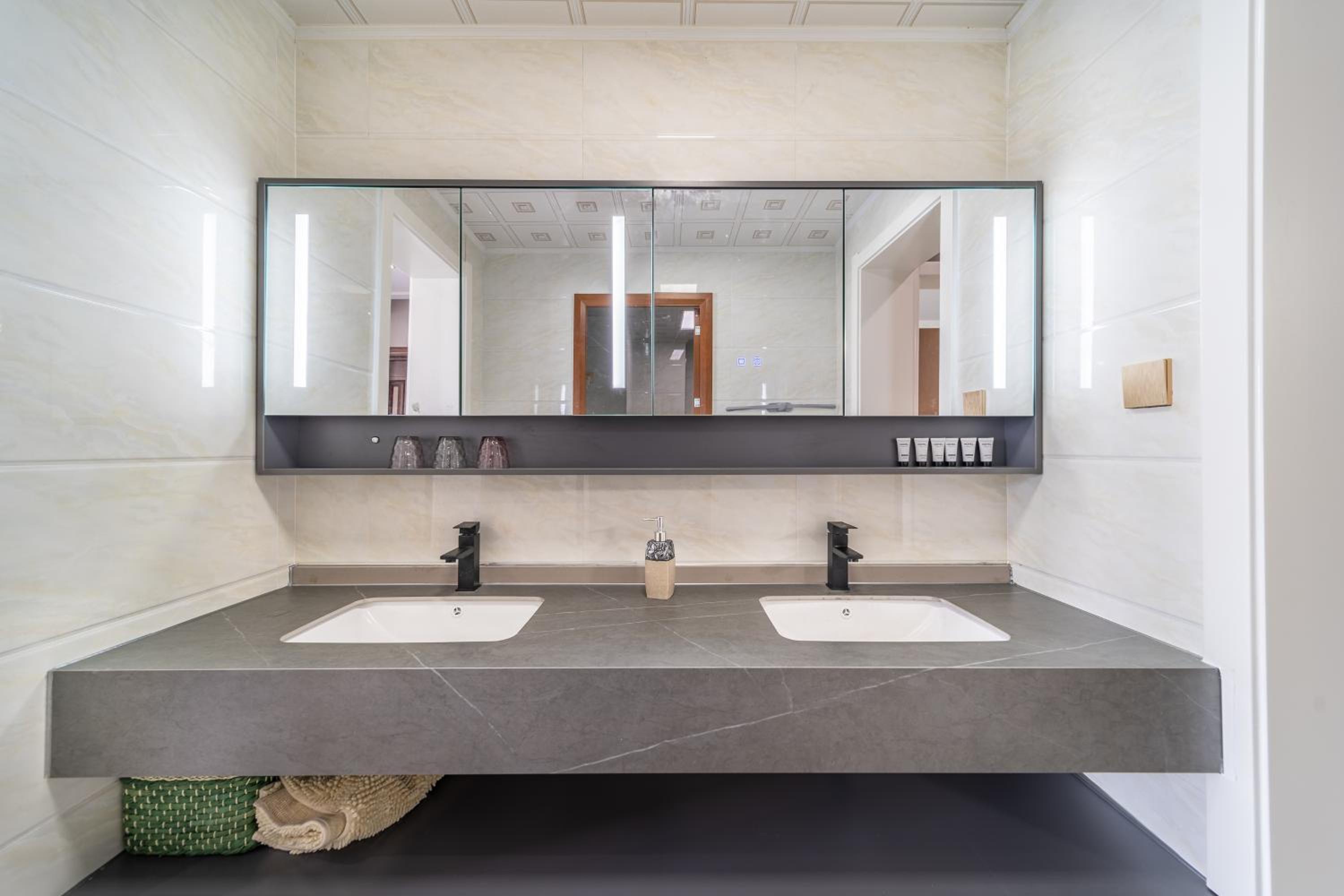 Cloud & Sea Boutique Apartment